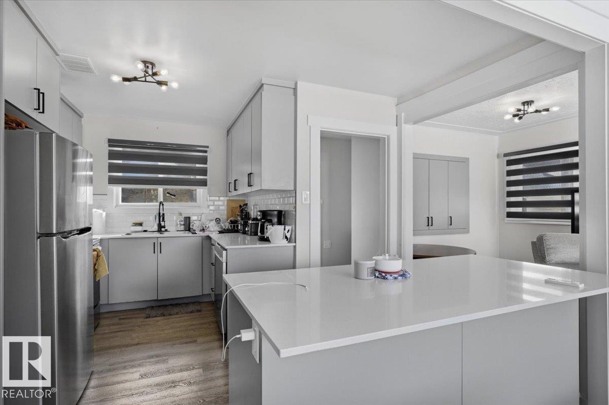 Photo 6 at 12109 35 Street NW, Beacon Heights, Edmonton