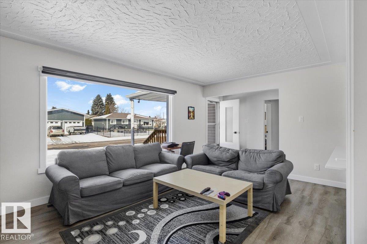 Photo 8 at 12109 35 Street NW, Beacon Heights, Edmonton