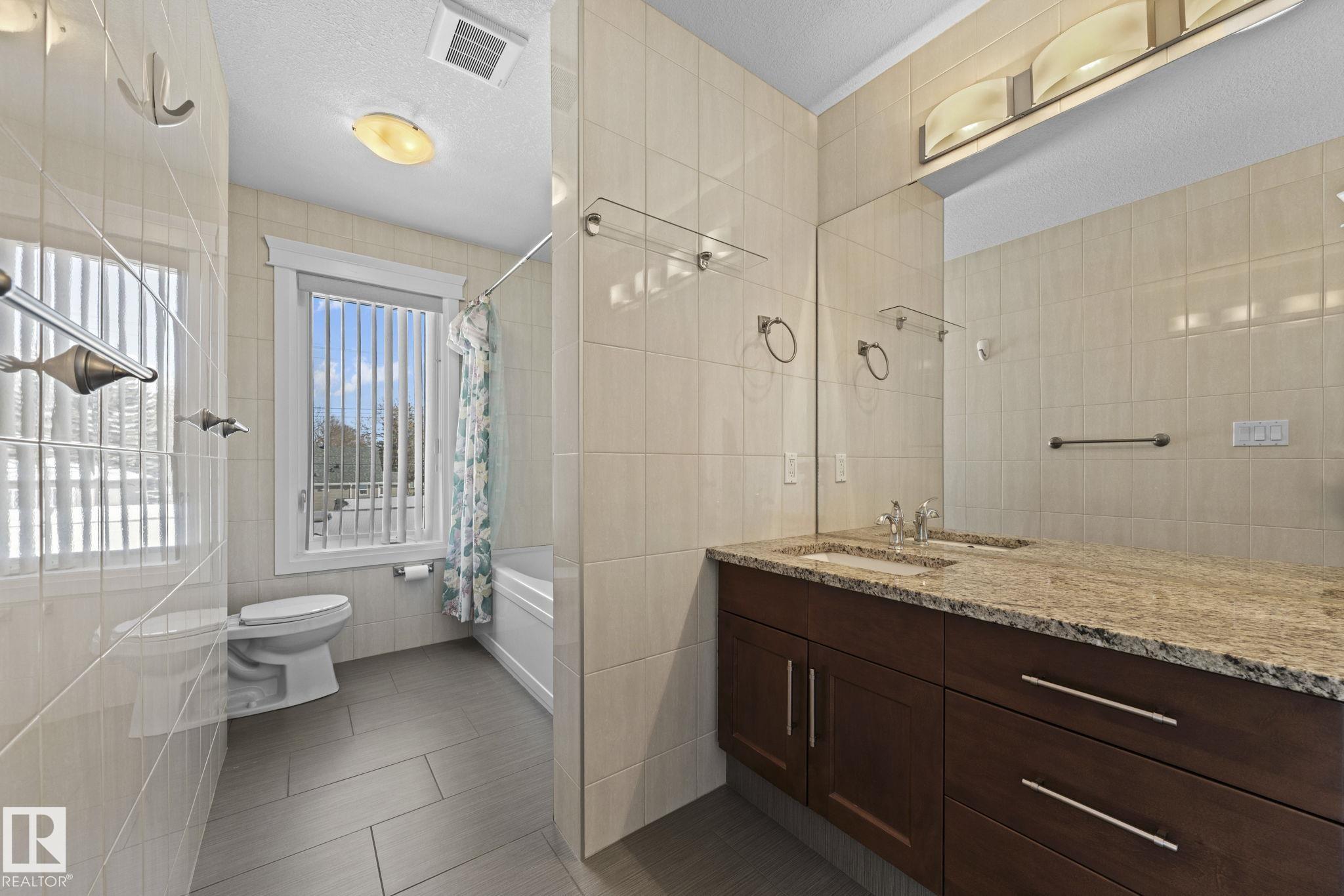 Photo 34 at 12913 124 Street NW, Calder, Edmonton