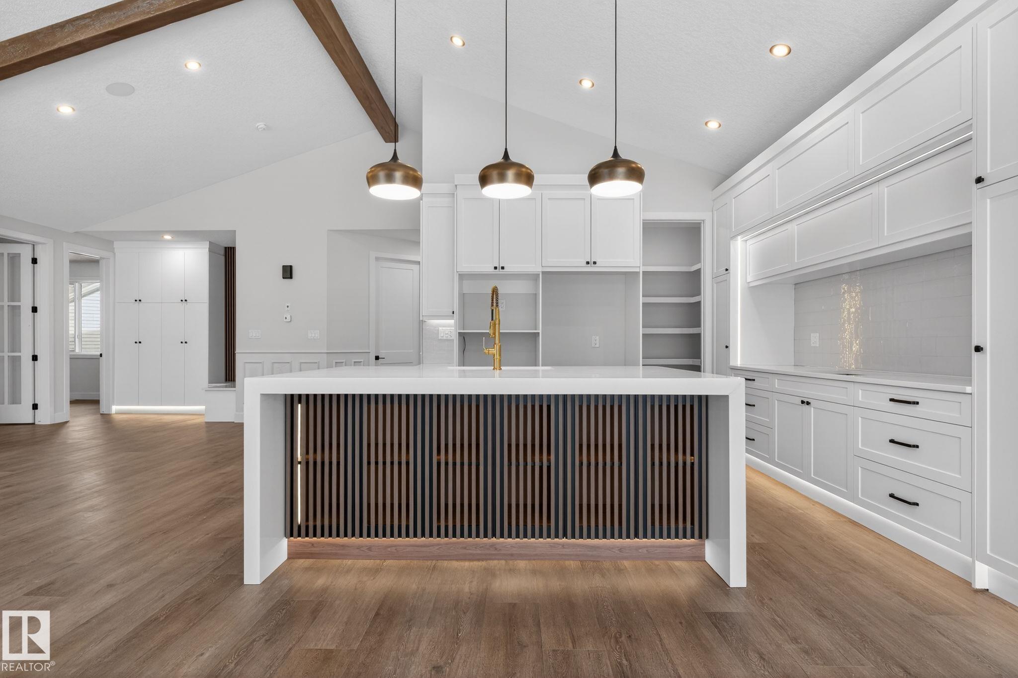 Photo 18 at 1129 Gyrfalcon Crescent NW, Hawks Ridge, Edmonton