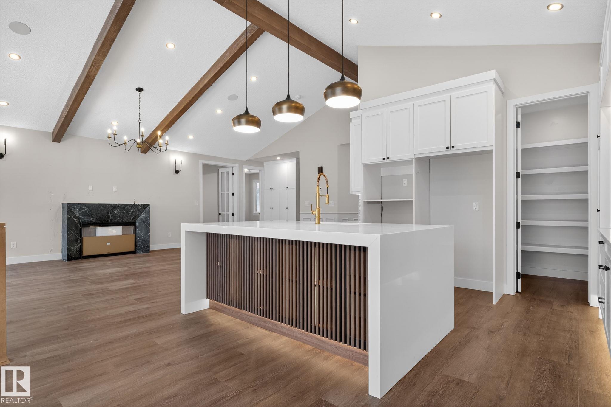 Photo 19 at 1129 Gyrfalcon Crescent NW, Hawks Ridge, Edmonton