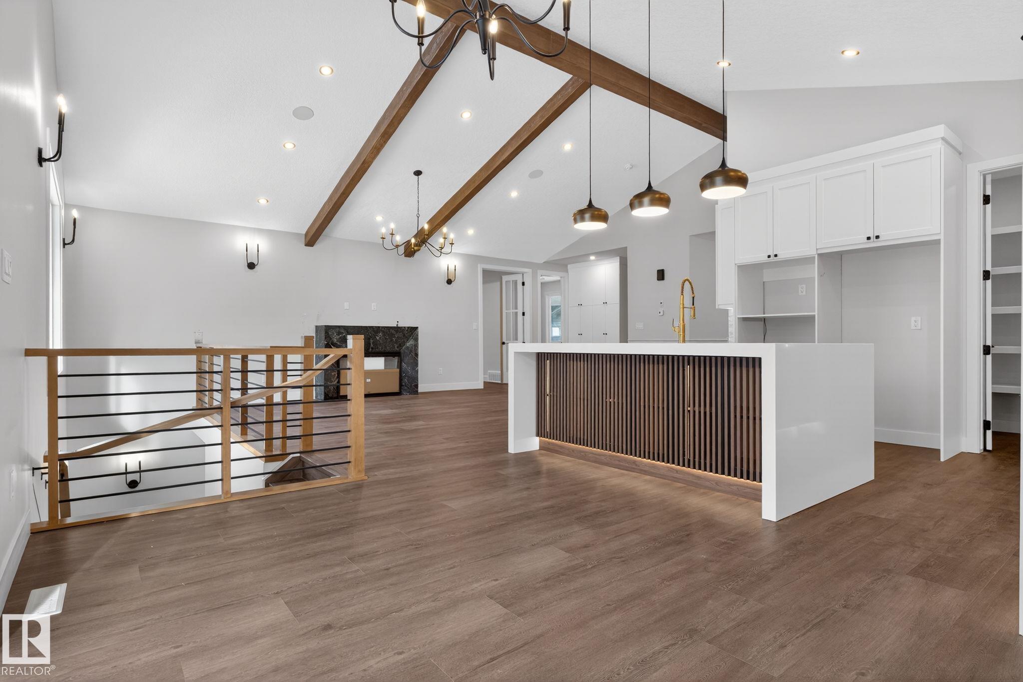 Photo 22 at 1129 Gyrfalcon Crescent NW, Hawks Ridge, Edmonton