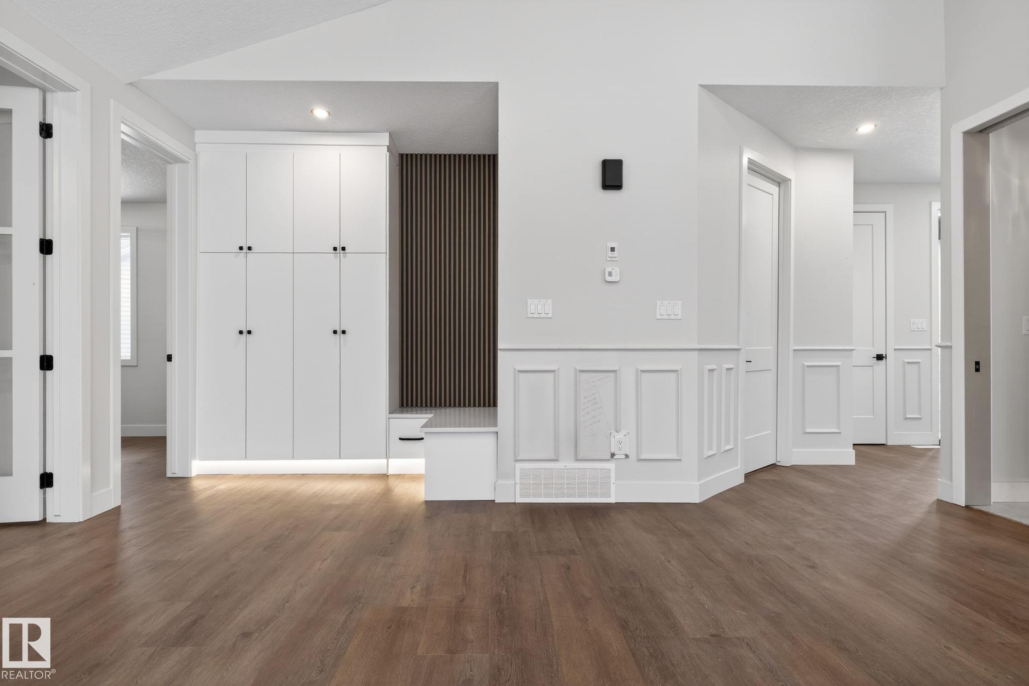 Photo 24 at 1129 Gyrfalcon Crescent NW, Hawks Ridge, Edmonton