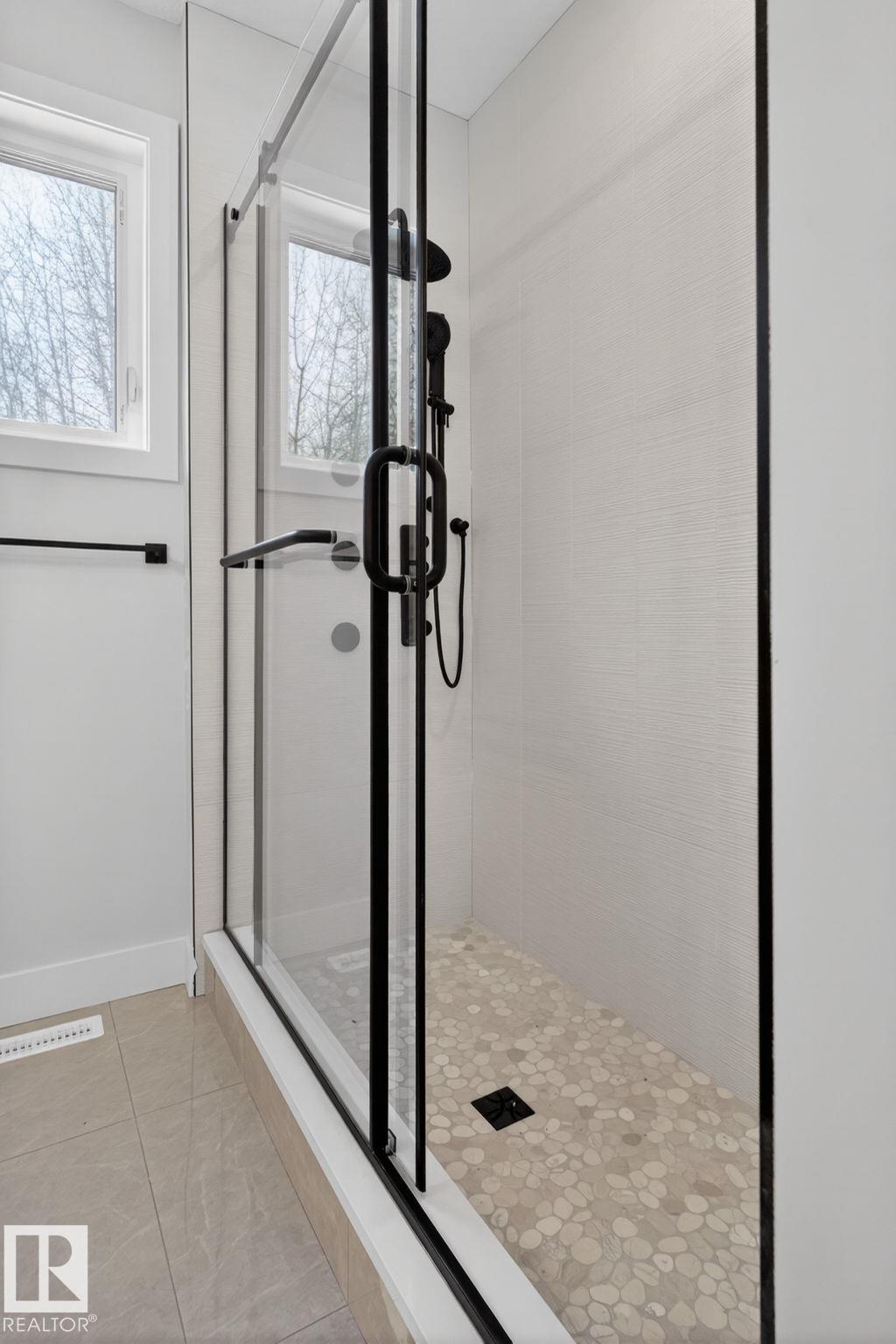 Photo 32 at 1129 Gyrfalcon Crescent NW, Hawks Ridge, Edmonton