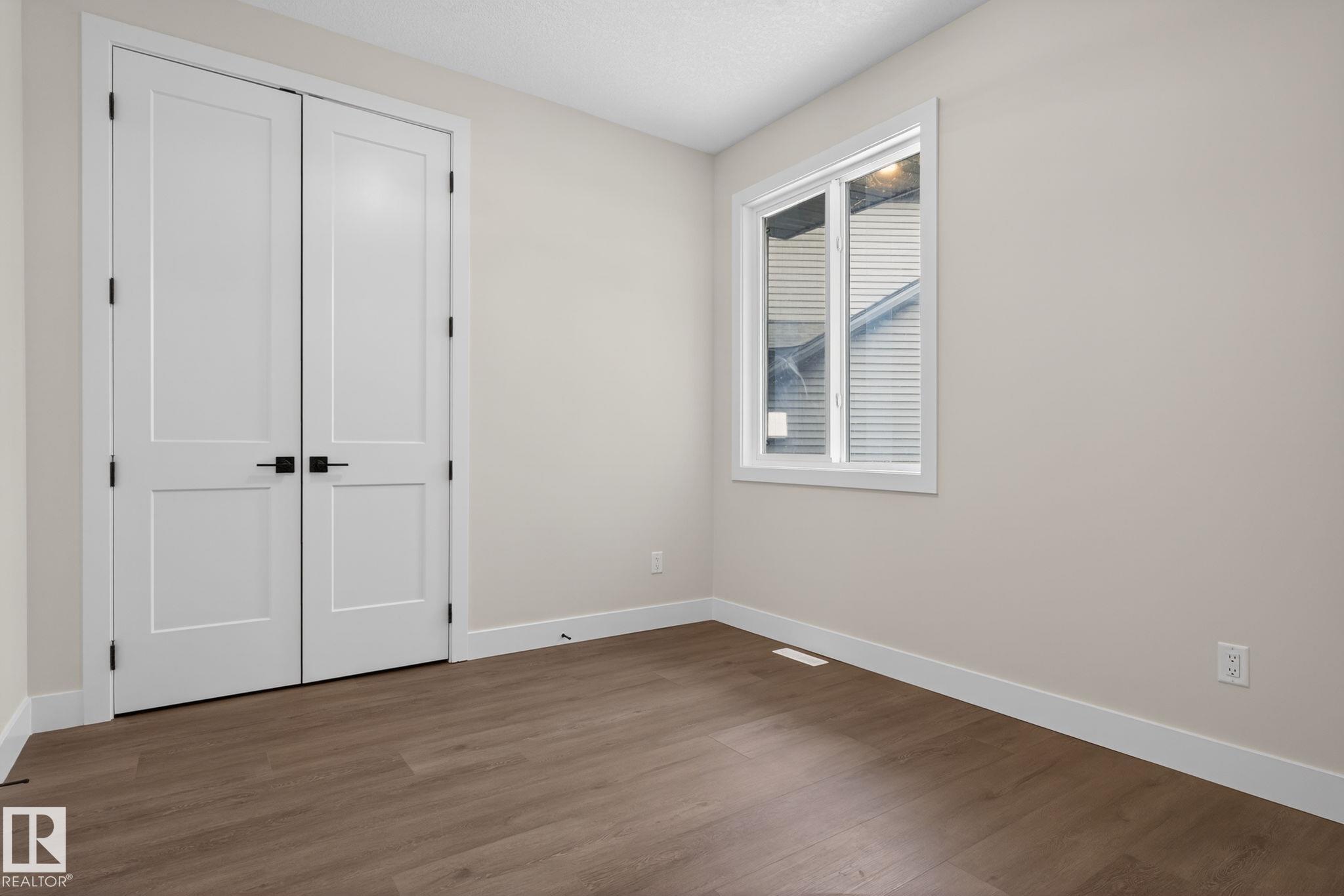 Photo 35 at 1129 Gyrfalcon Crescent NW, Hawks Ridge, Edmonton