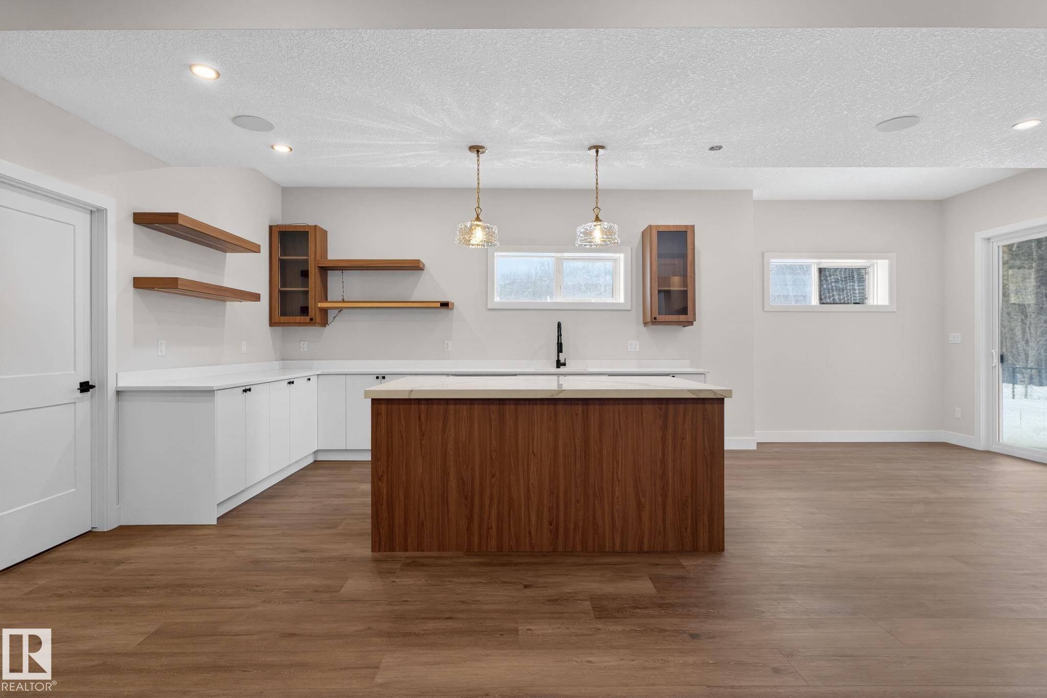 Photo 48 at 1129 Gyrfalcon Crescent NW, Hawks Ridge, Edmonton