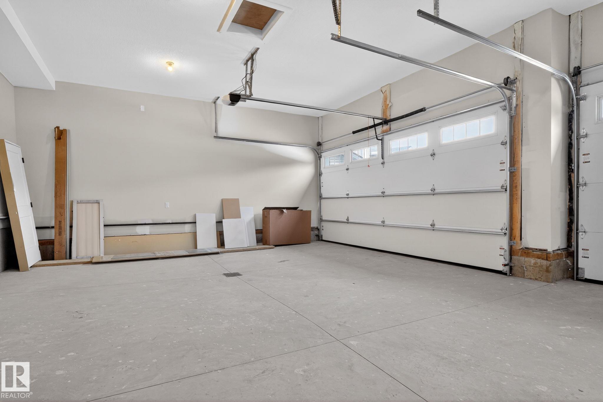 Photo 68 at 1129 Gyrfalcon Crescent NW, Hawks Ridge, Edmonton