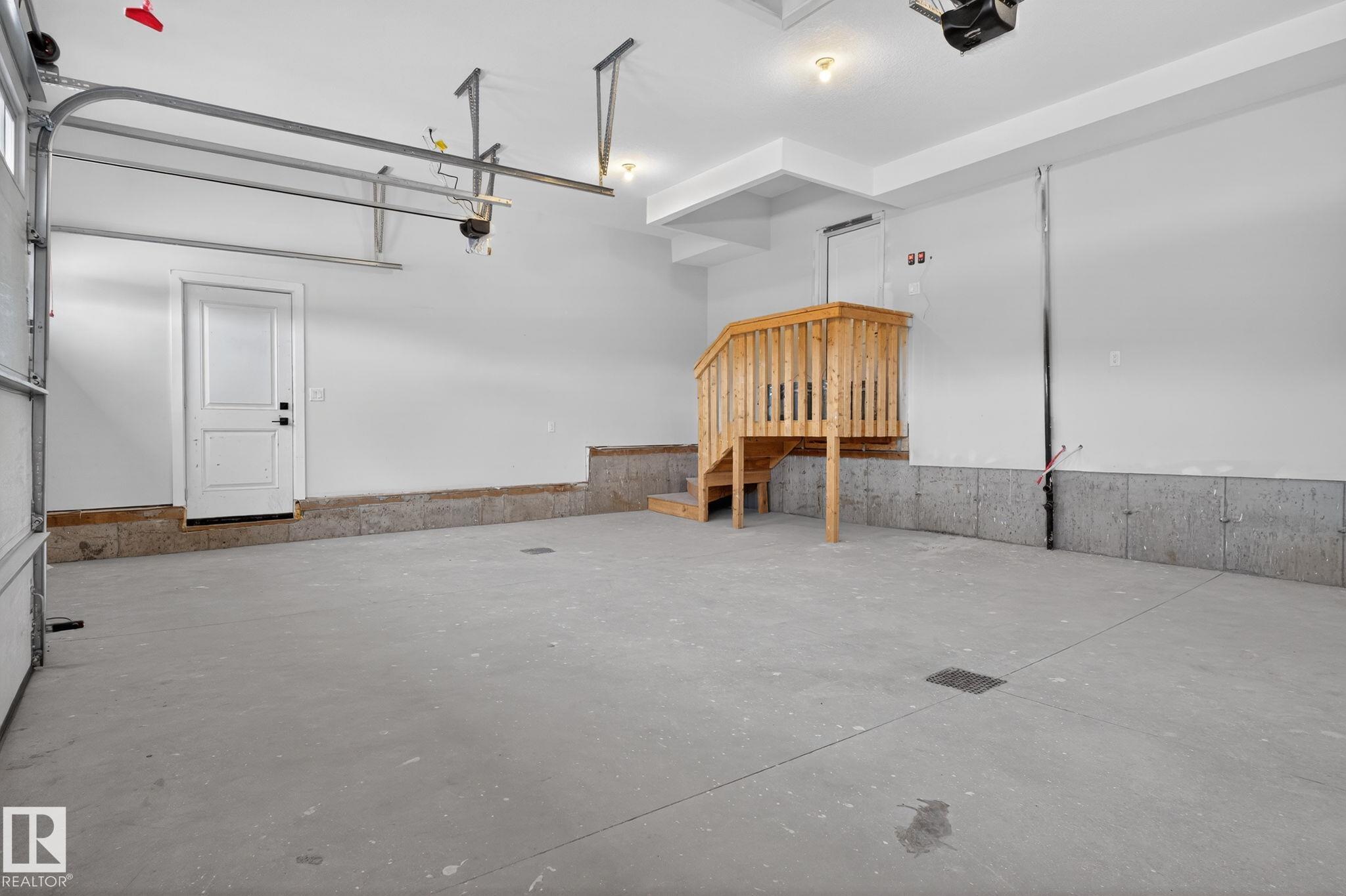 Photo 69 at 1129 Gyrfalcon Crescent NW, Hawks Ridge, Edmonton