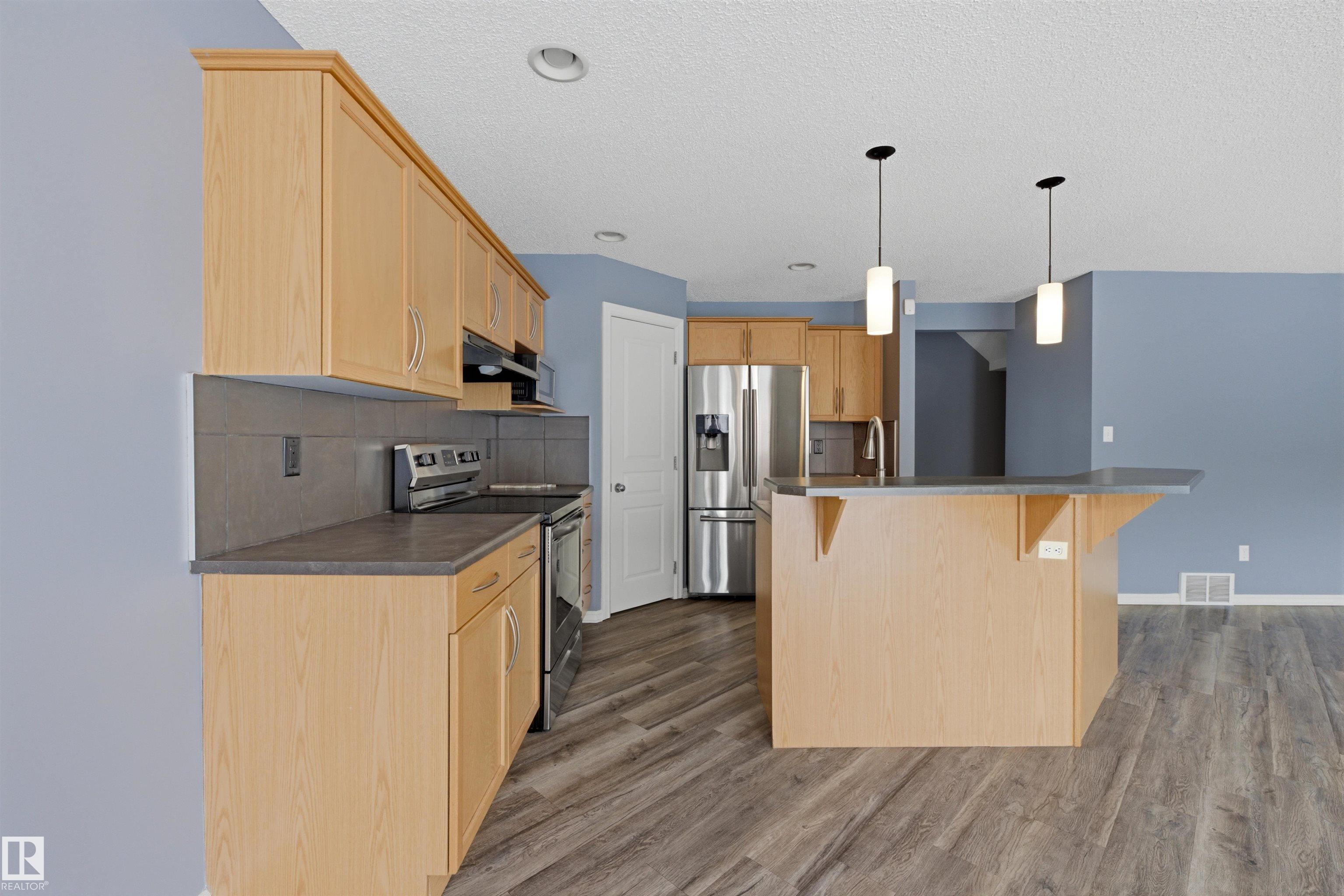 Photo 13 at 125 Rue Masson, Montalet, Beaumont