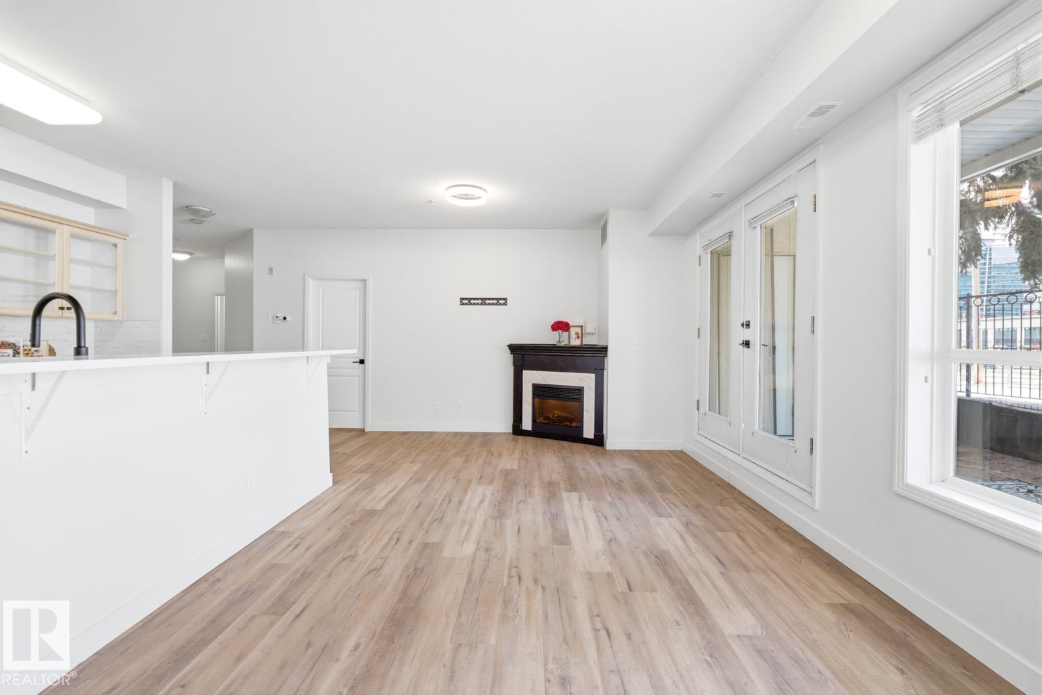 Photo 17 at 124 - 10023 110 Street NW, Wîhkwêntôwin, Edmonton