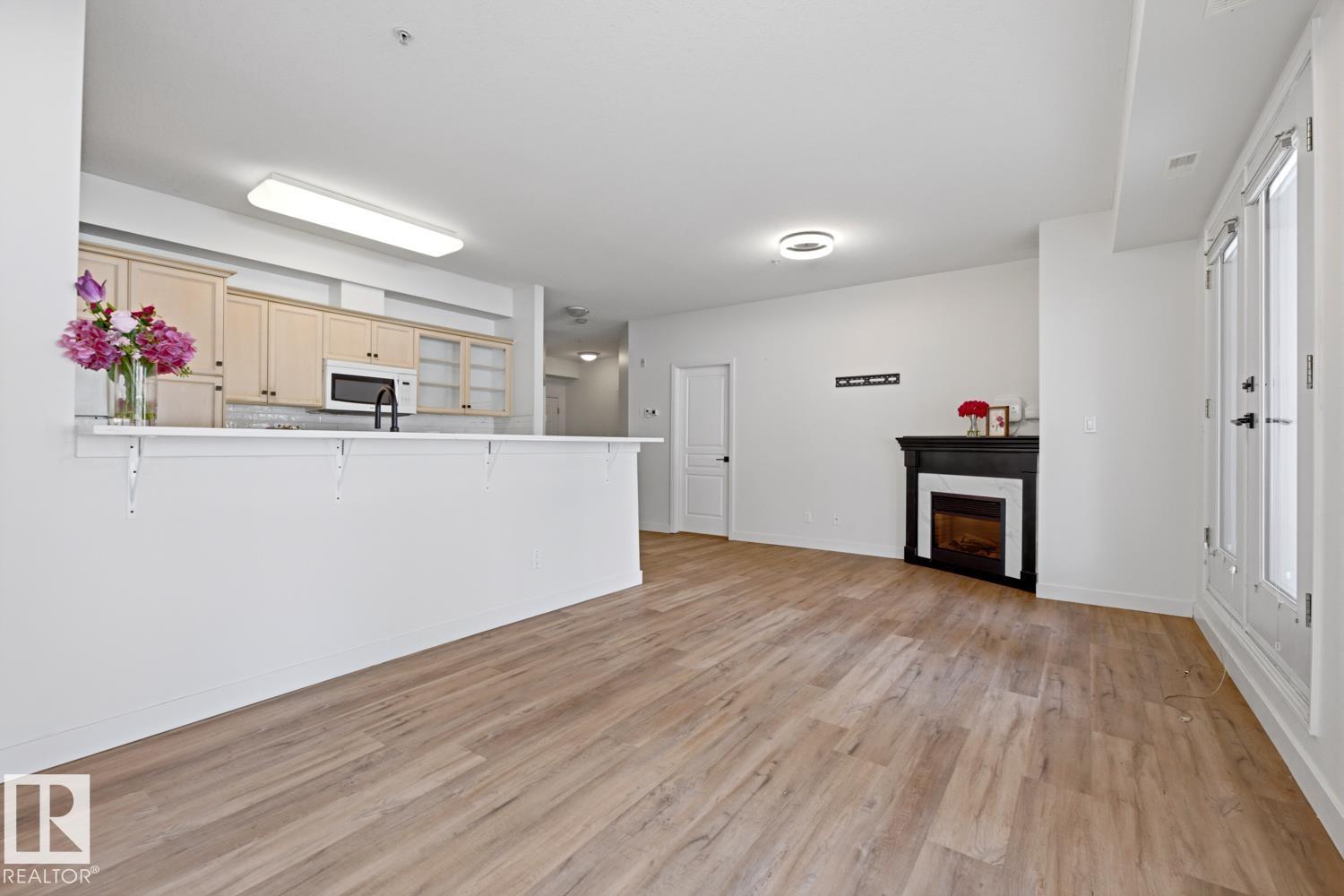 Photo 19 at 124 - 10023 110 Street NW, Wîhkwêntôwin, Edmonton