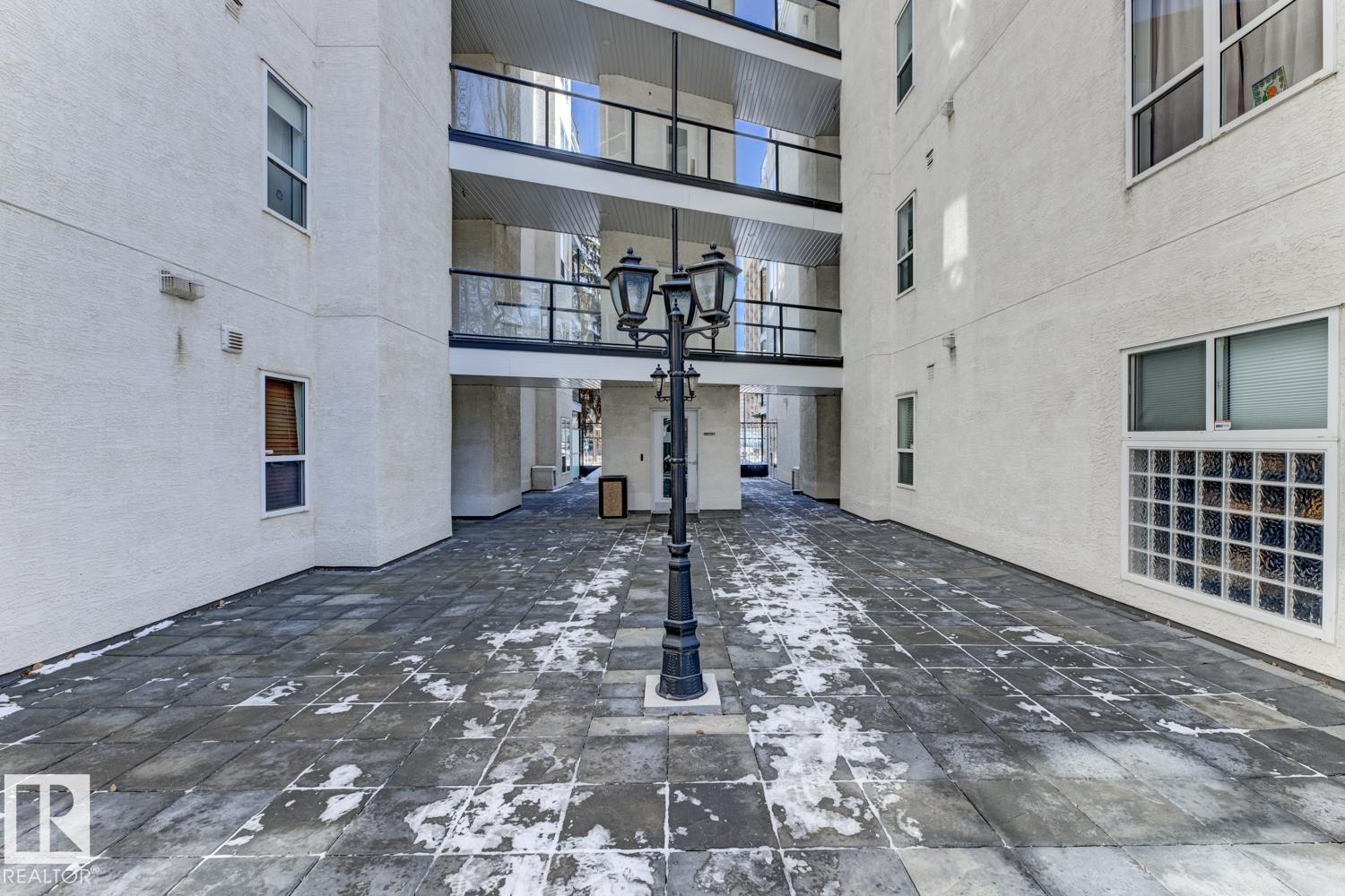 Photo 34 at 124 - 10023 110 Street NW, Wîhkwêntôwin, Edmonton