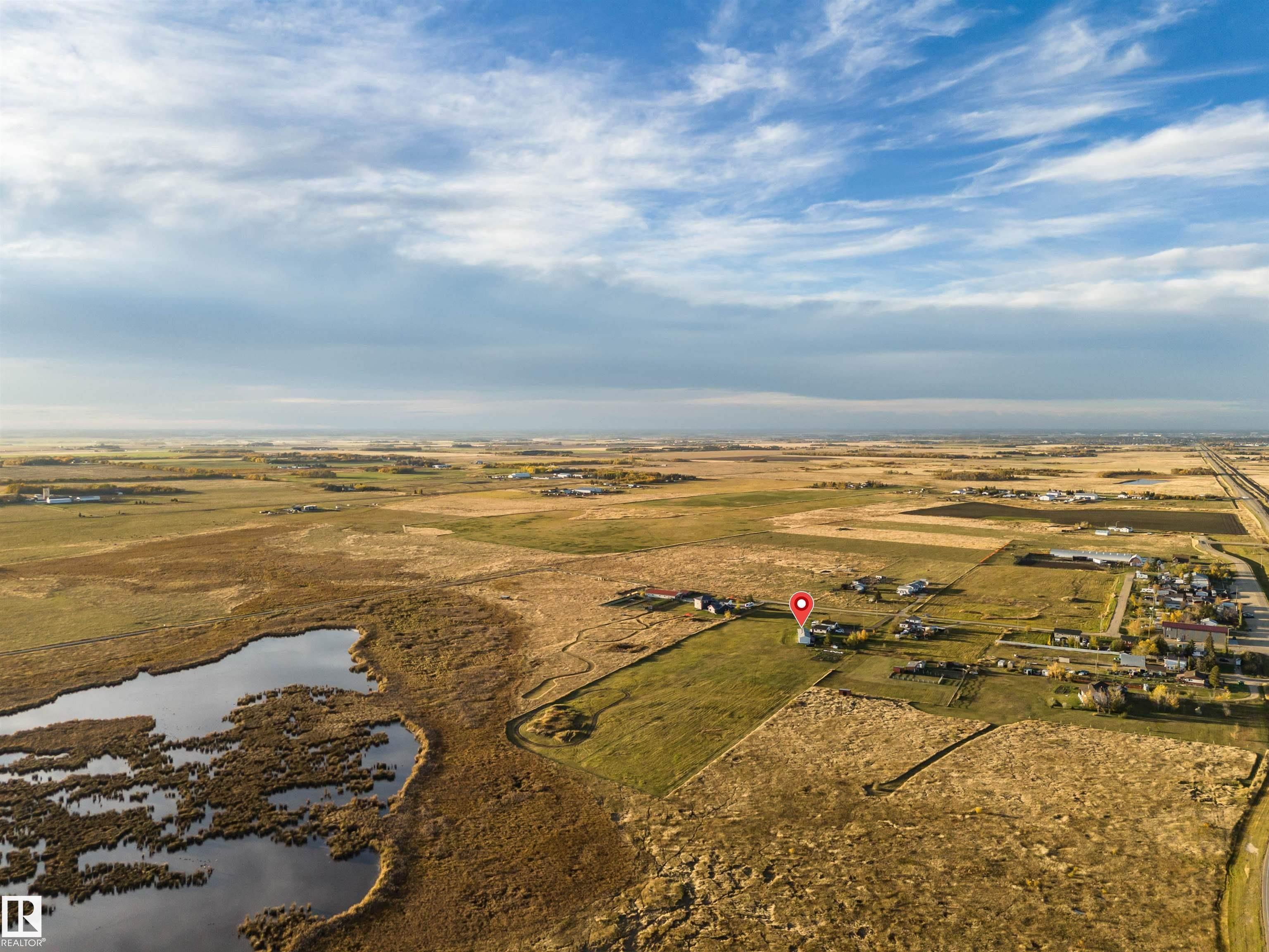 Photo 11 at 1050 - 48520 Hwy 2, None, Rural Leduc County