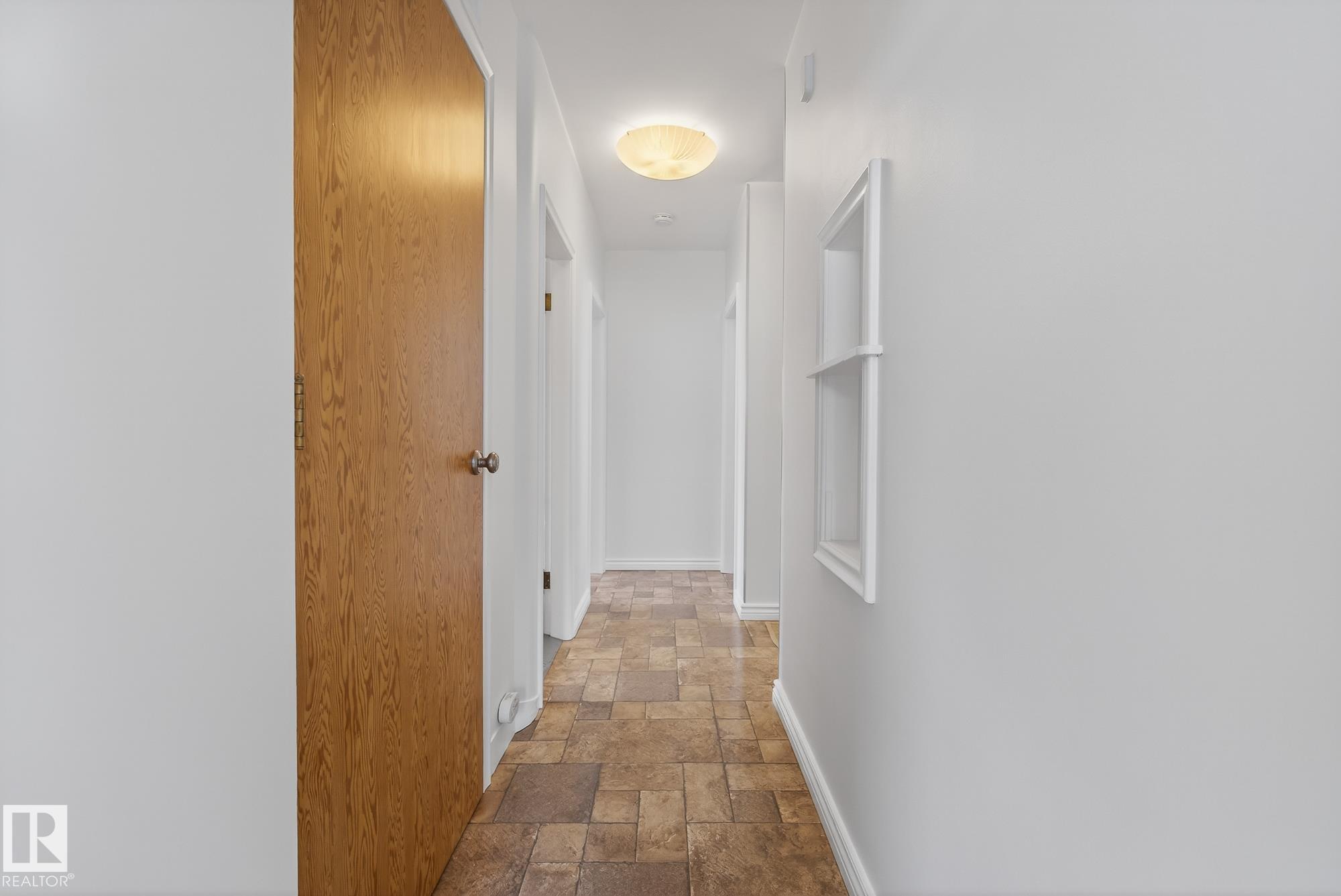 Photo 17 at 10336 80 Street NW, Forest Heights, Edmonton