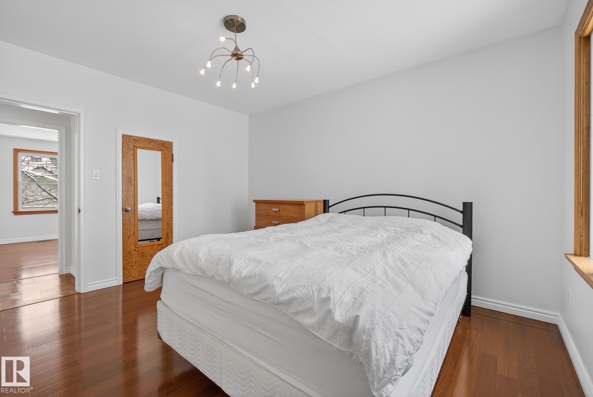 Photo 20 at 10336 80 Street NW, Forest Heights, Edmonton