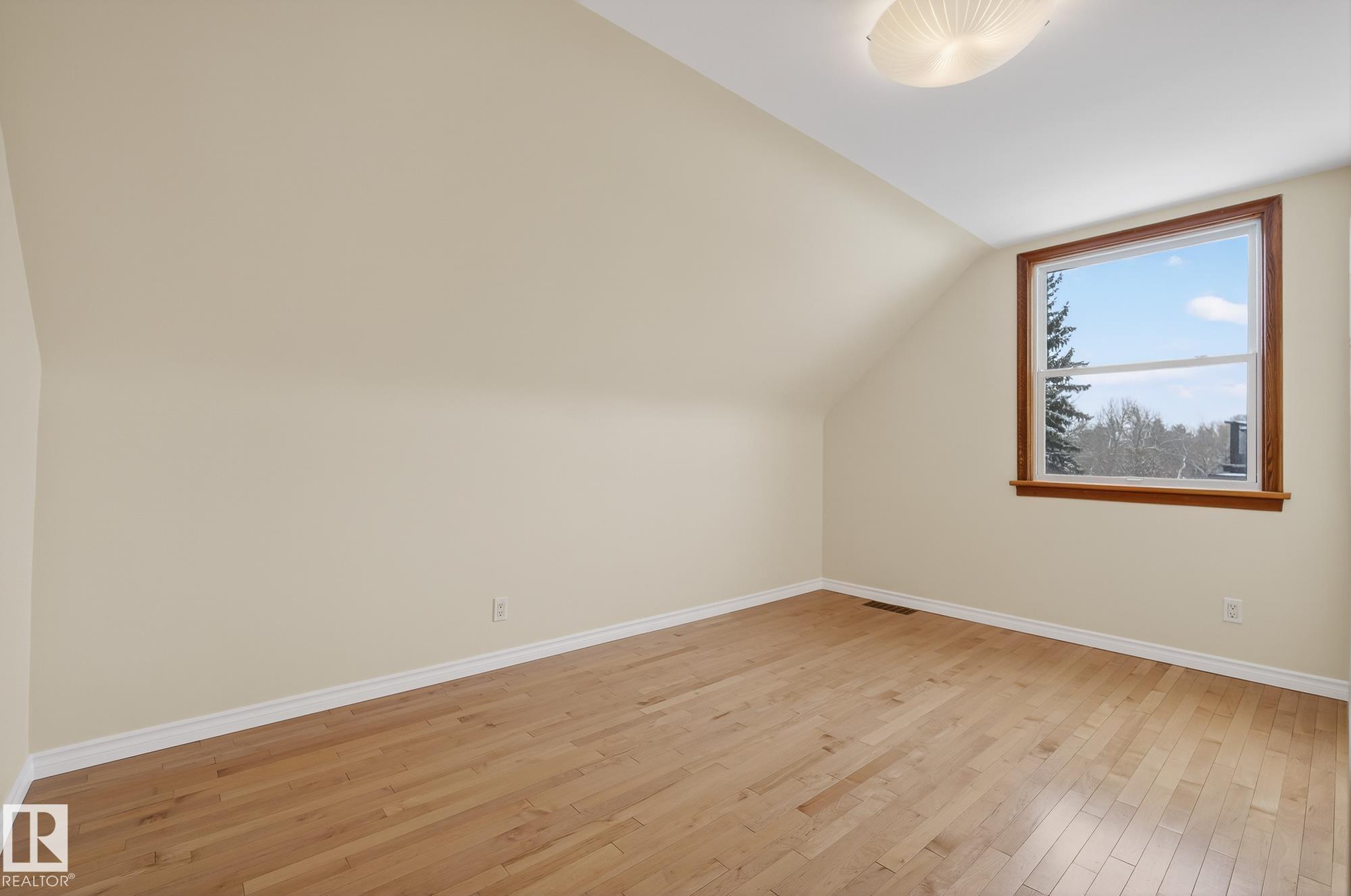 Photo 35 at 10336 80 Street NW, Forest Heights, Edmonton