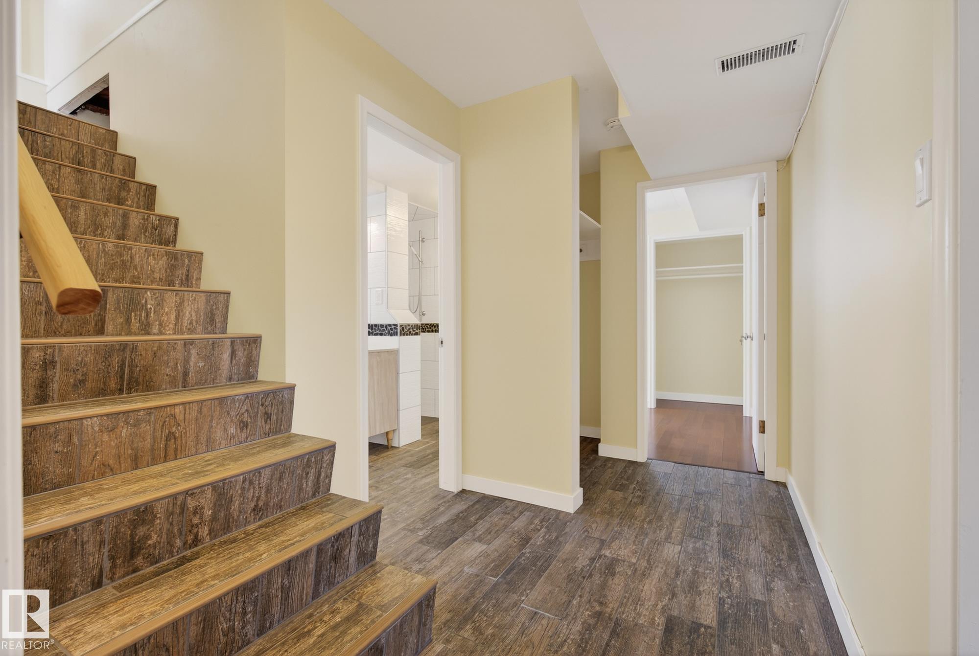 Photo 43 at 10336 80 Street NW, Forest Heights, Edmonton