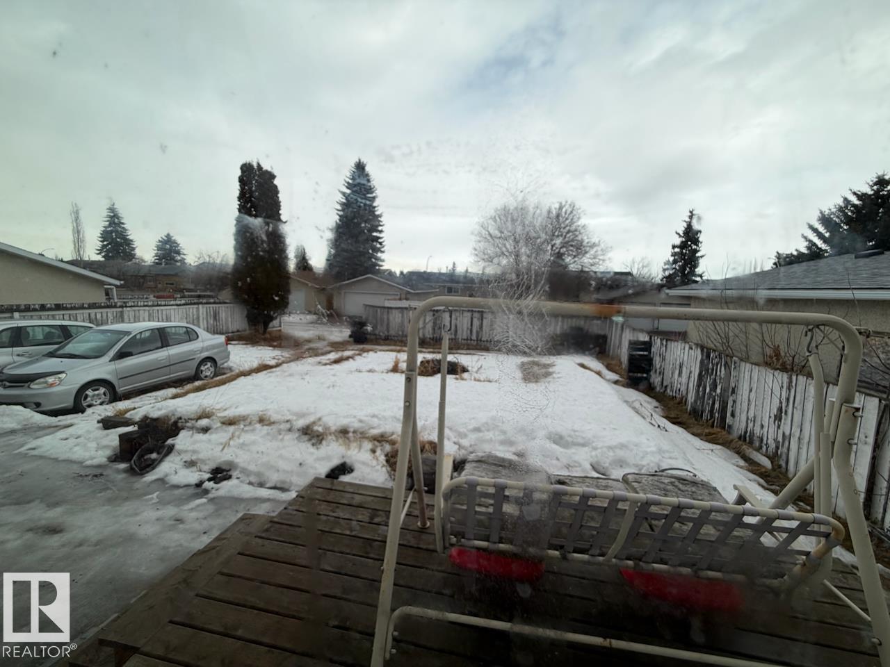 Photo 12 at 8816 137 Avenue NW, Northmount, Edmonton