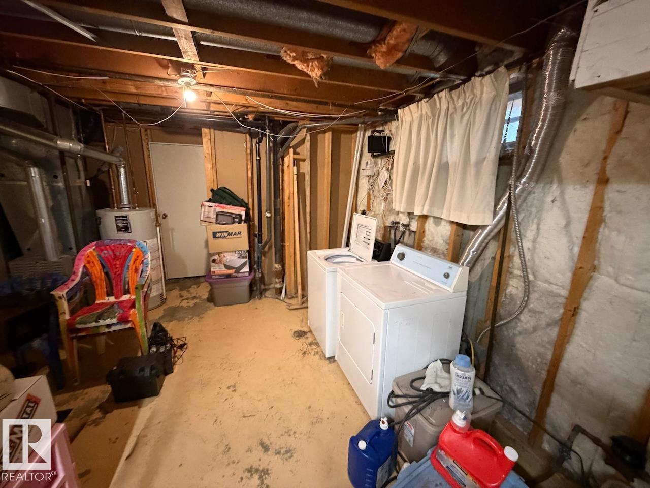 Photo 14 at 8816 137 Avenue NW, Northmount, Edmonton