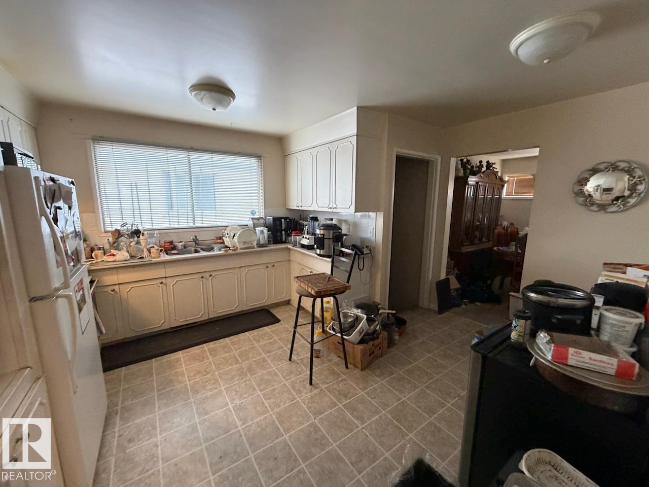 Photo 6 at 8816 137 Avenue NW, Northmount, Edmonton