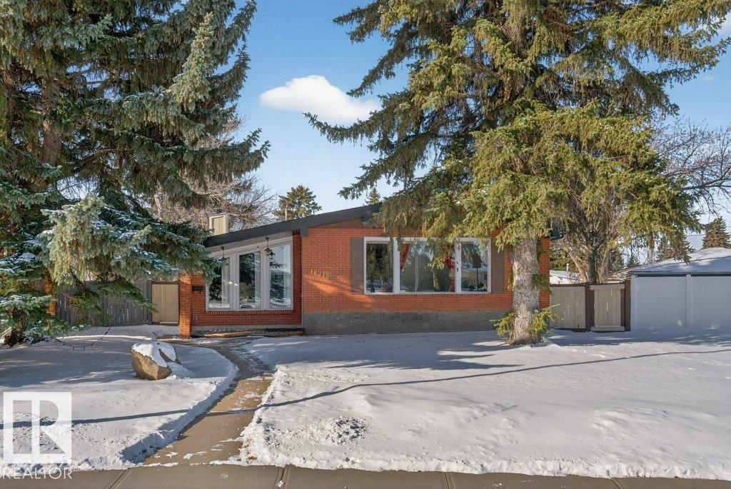 10316 42 Street E NW, Gold Bar, Edmonton