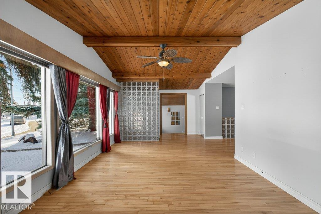 Photo 12 at 10316 42 Street E NW, Gold Bar, Edmonton