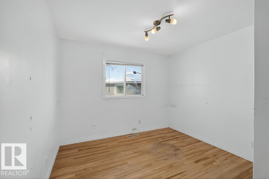 Photo 29 at 10316 42 Street E NW, Gold Bar, Edmonton