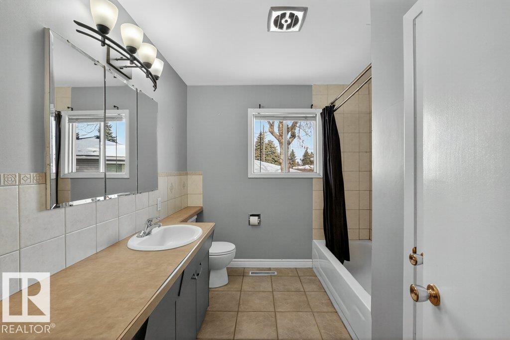 Photo 31 at 10316 42 Street E NW, Gold Bar, Edmonton