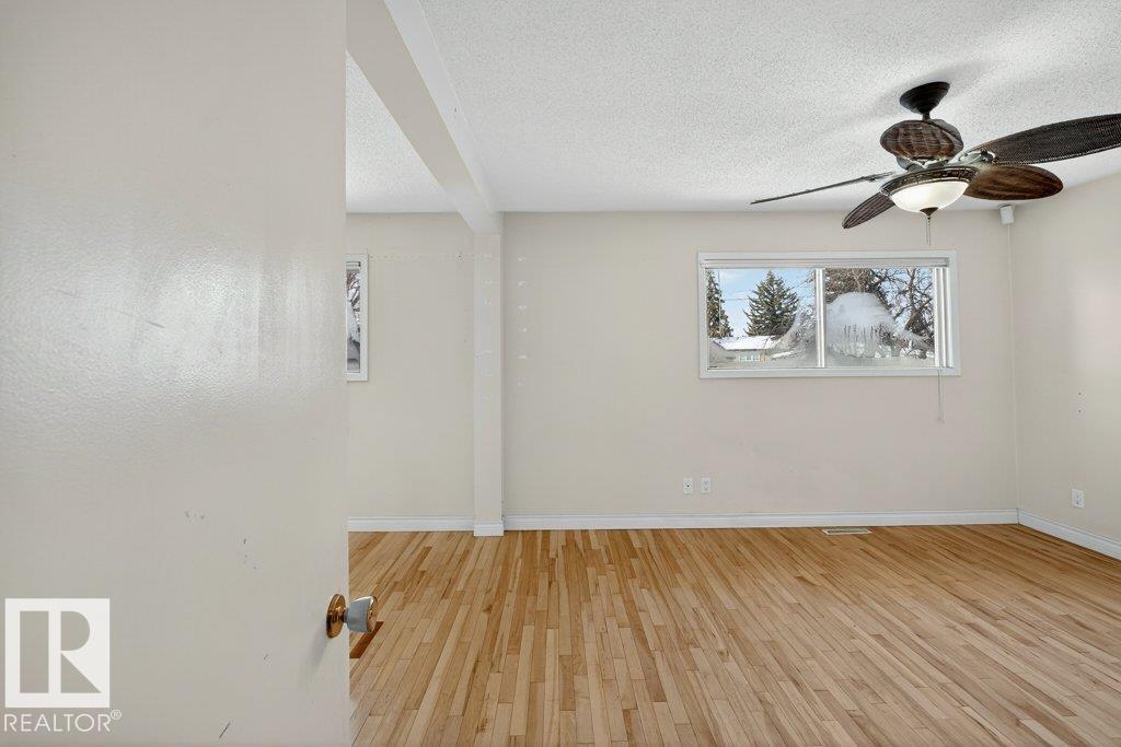 Photo 32 at 10316 42 Street E NW, Gold Bar, Edmonton