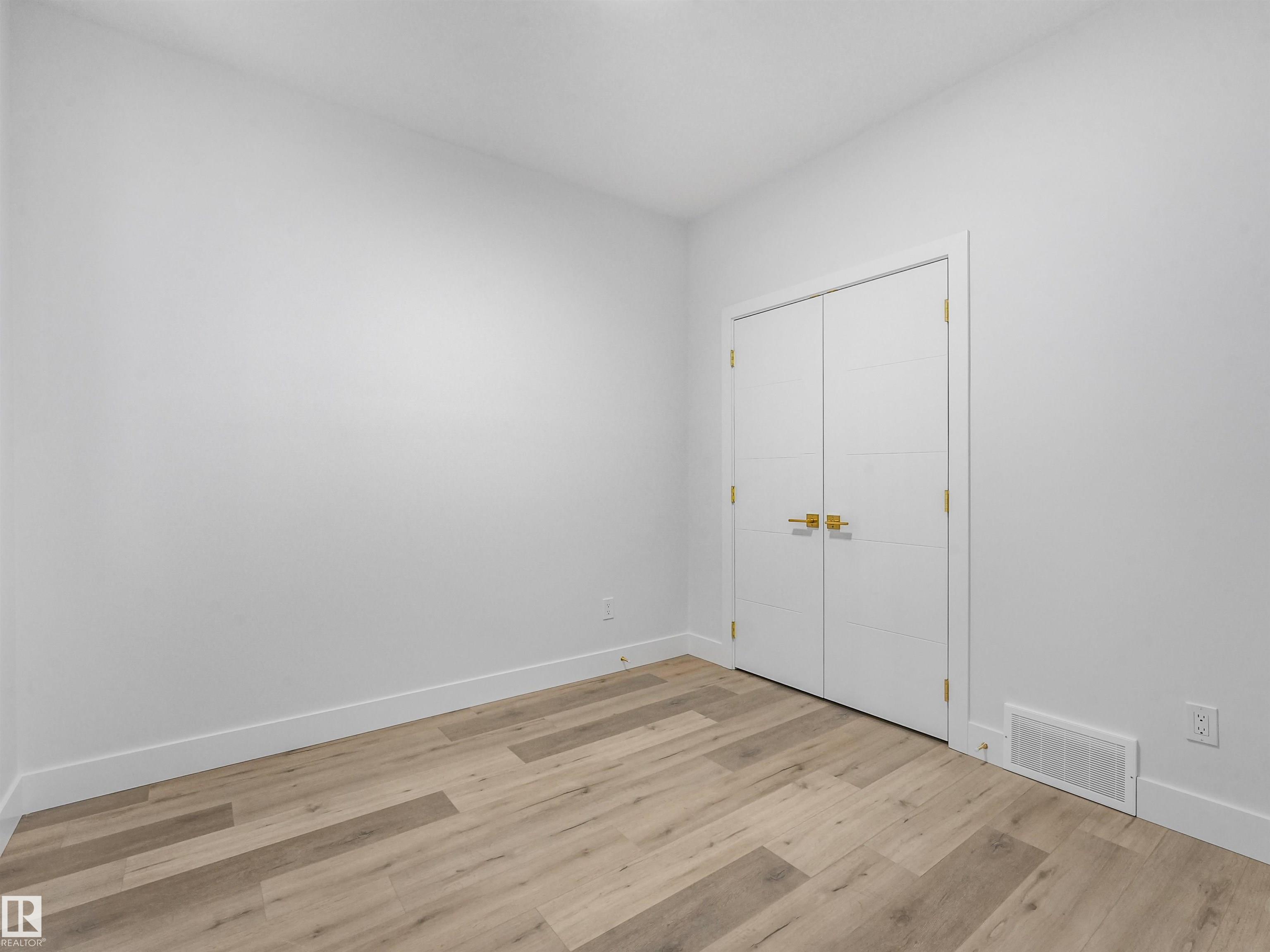 42 Ravenshire Wynd, Hillshire, Sherwood Park