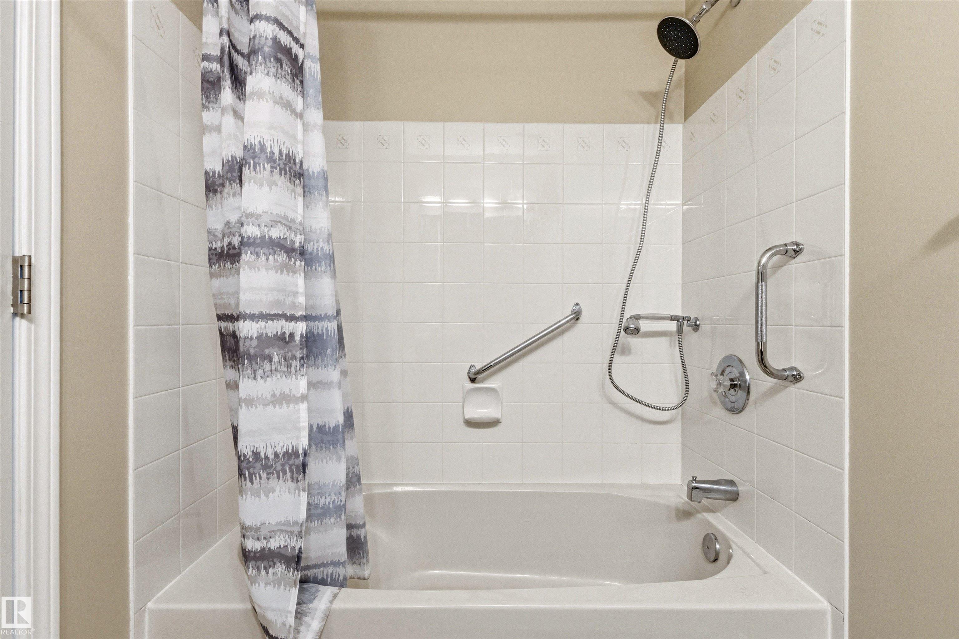 Photo 26 at 11231 12 Avenue NW, Twin Brooks, Edmonton