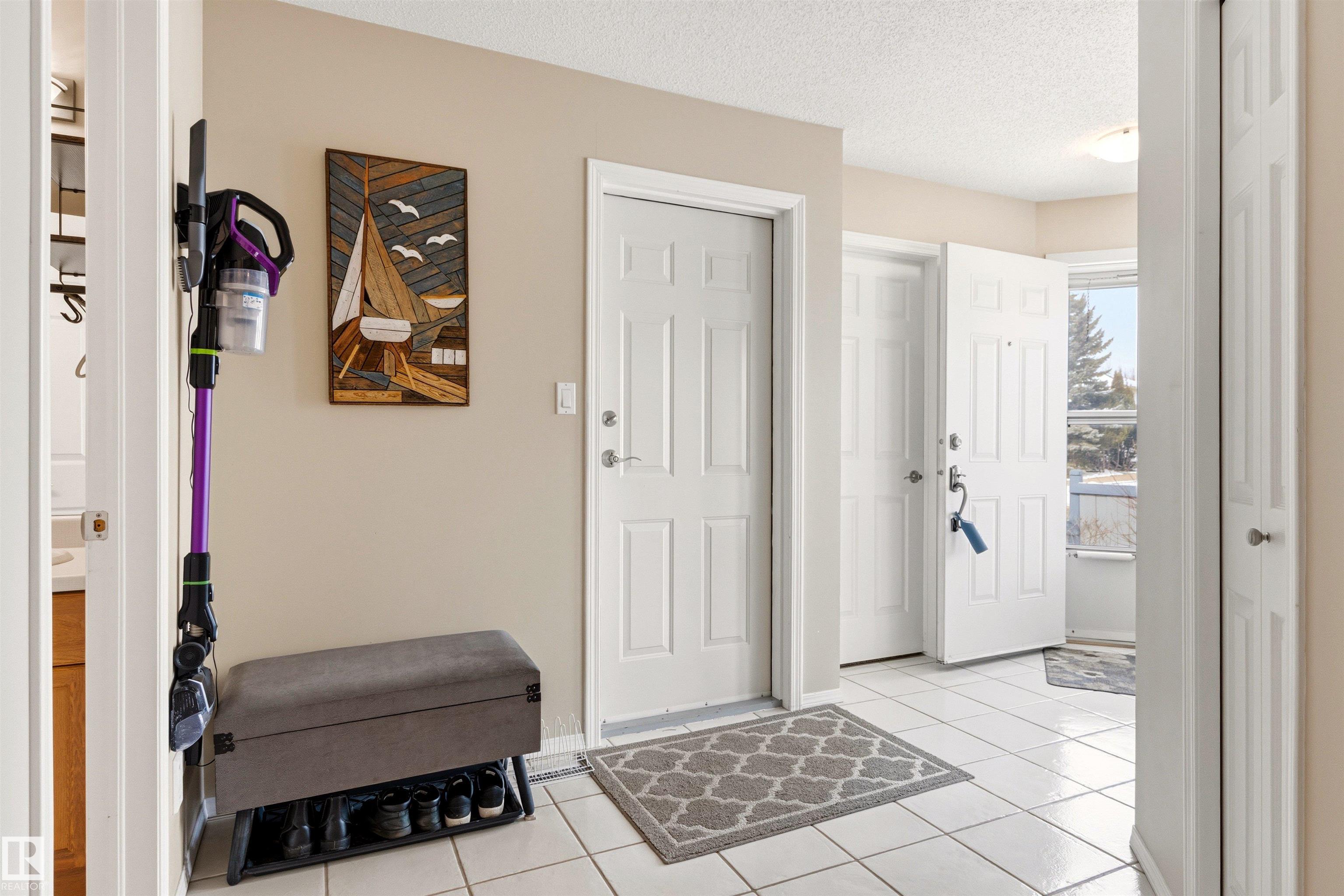 Photo 6 at 11231 12 Avenue NW, Twin Brooks, Edmonton