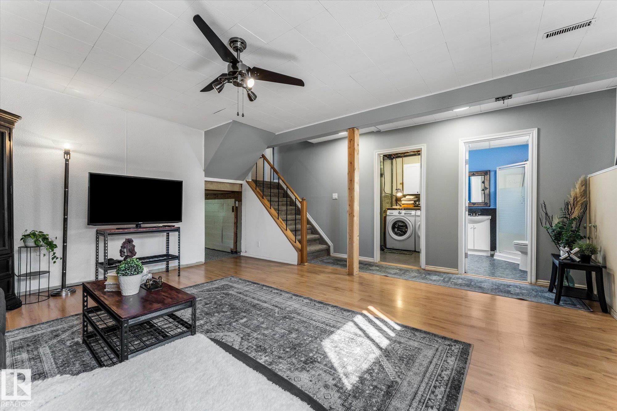 Photo 25 at 33 Meredian Road, Mills Haven, Sherwood Park