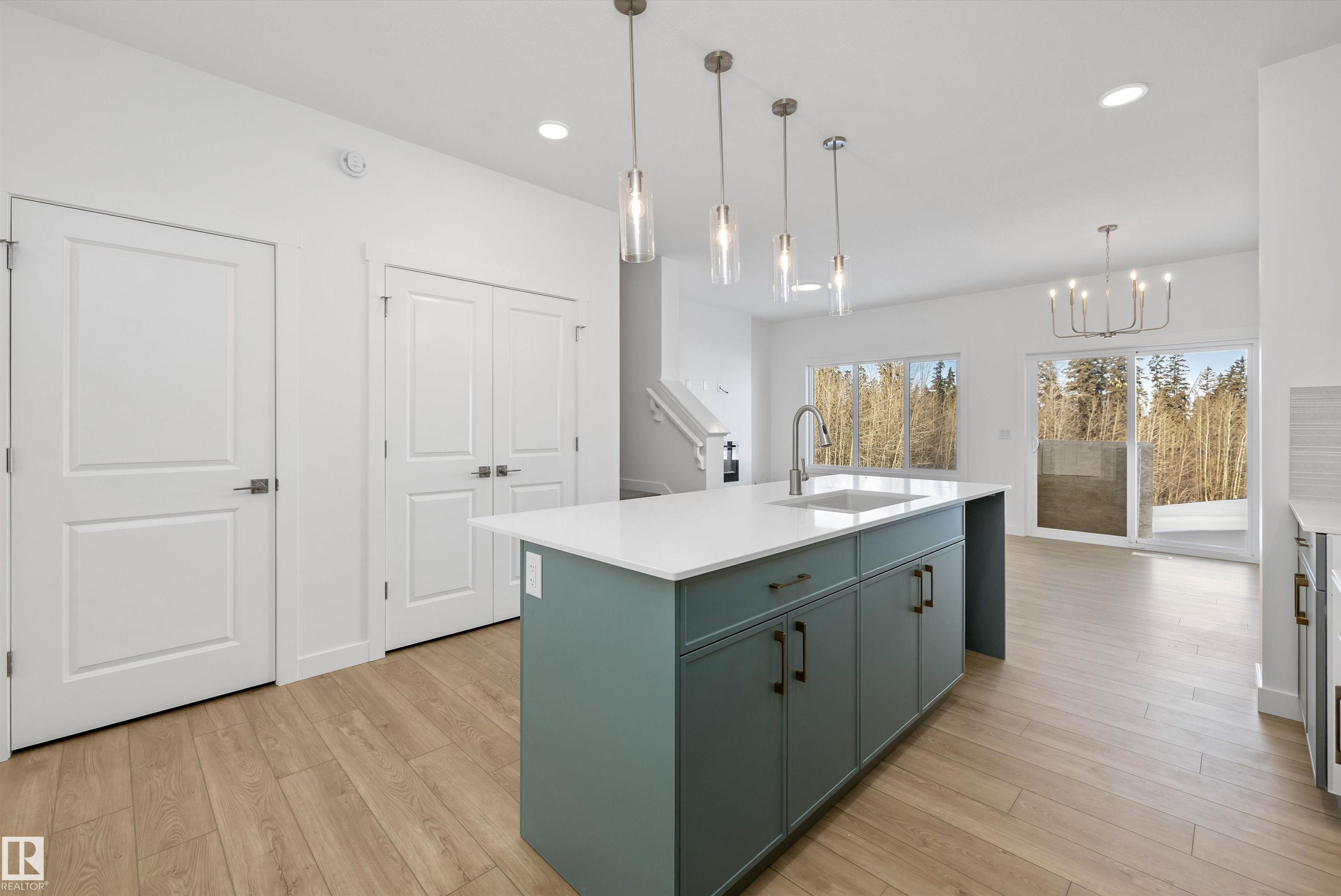 Photo 6 at 1054 Cristall Crescent SW, Chappelle Area, Edmonton