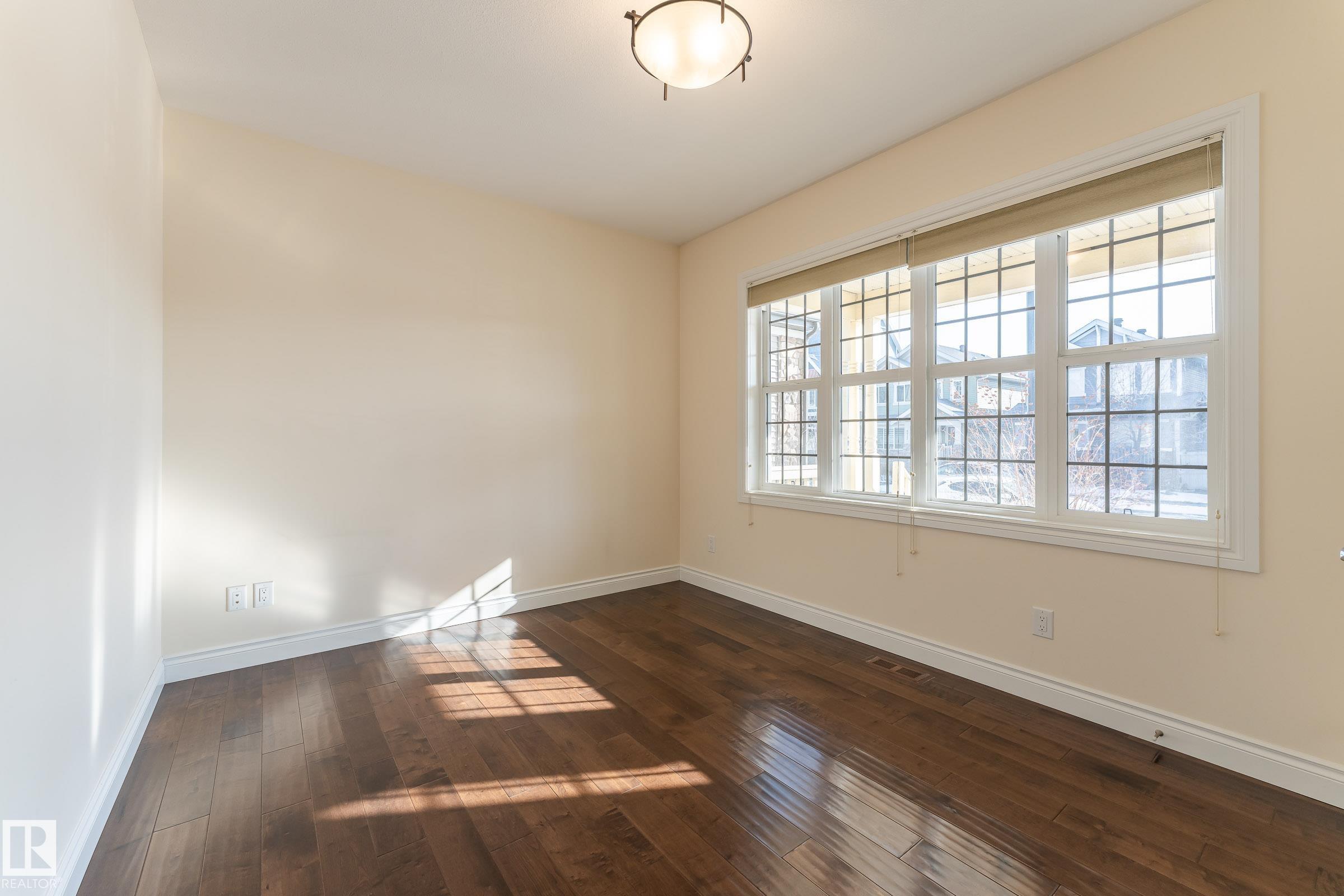 5512 Conestoga NW, Griesbach, Edmonton