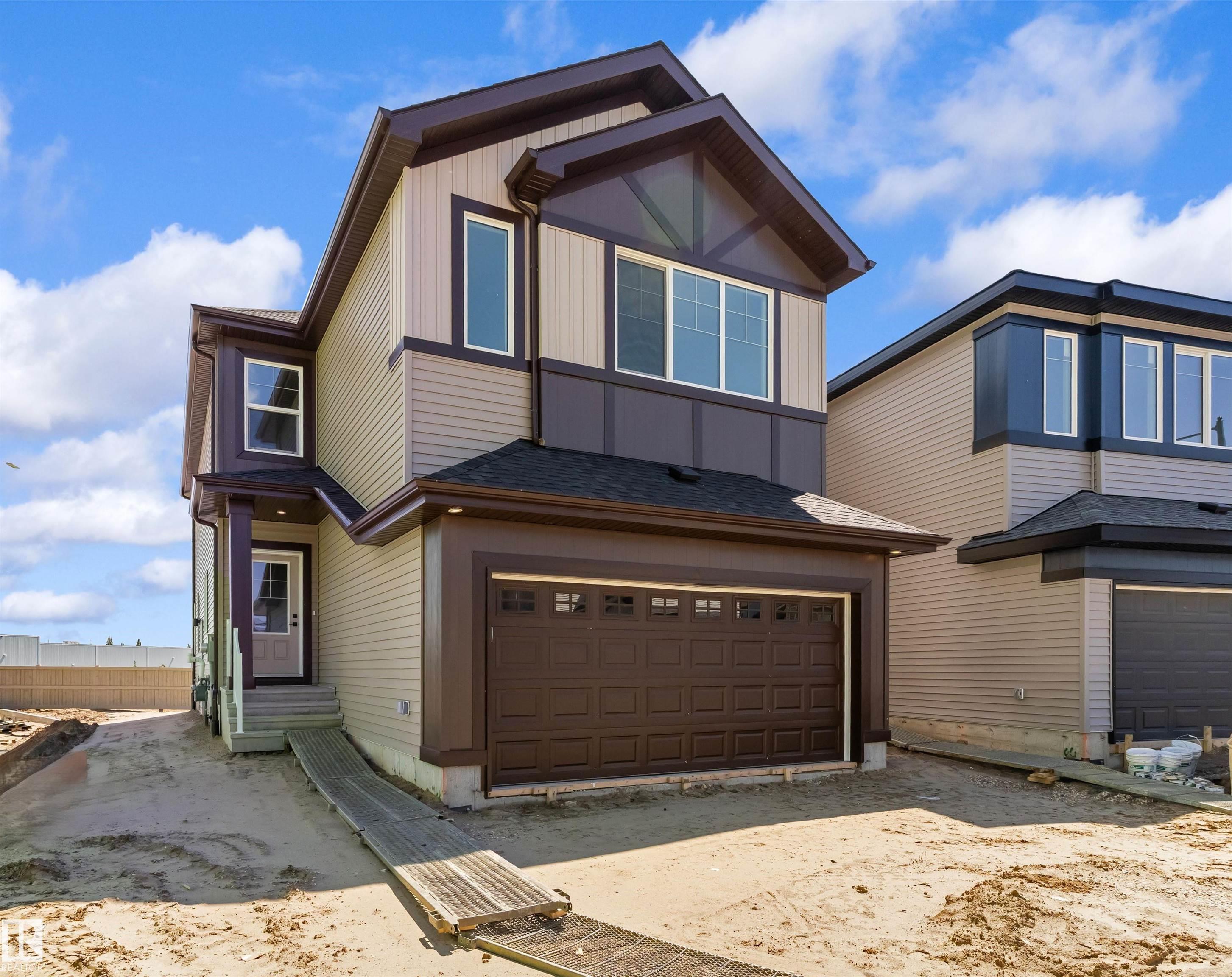 Picture for 20707 40 AV NW
