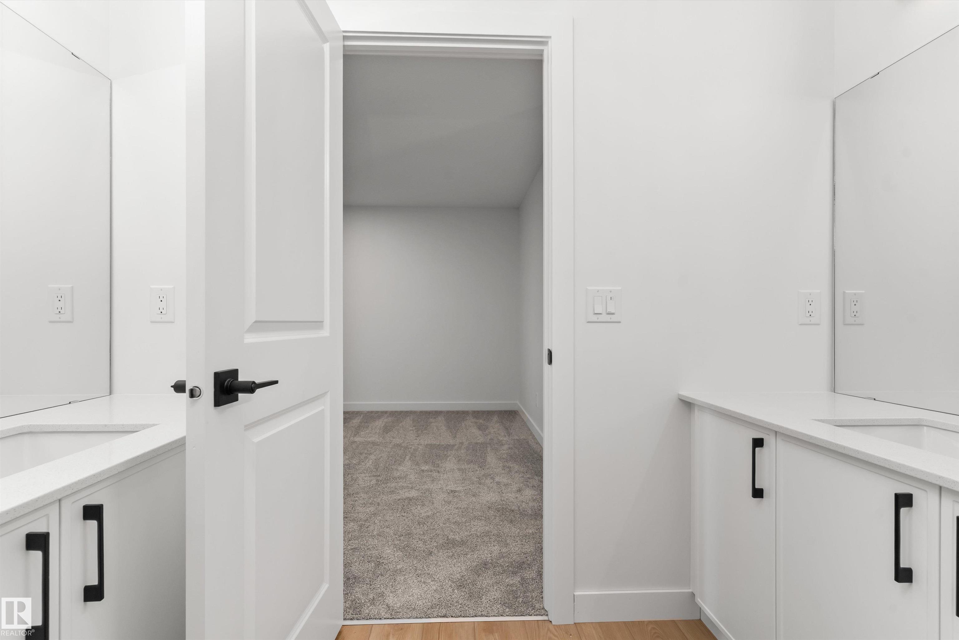 https://zimg.paragon.ice.com/ParagonImages/Property/PM/RAE/225393002/28/0/0/c26de51474a799ce458bf9d4c11c9306/1/93277d28cc26c6e55feeefe531e2f9ef/225393002-33aee5b3-d2ea-4c4b-b5be-0c2f159f949f.JPG