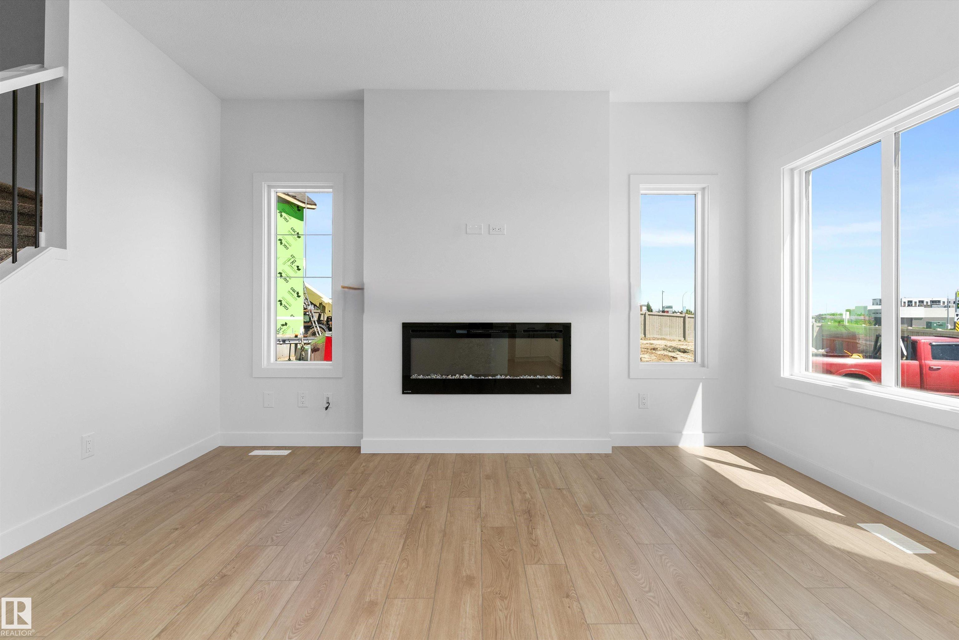 Picture for 20707 40 AV NW