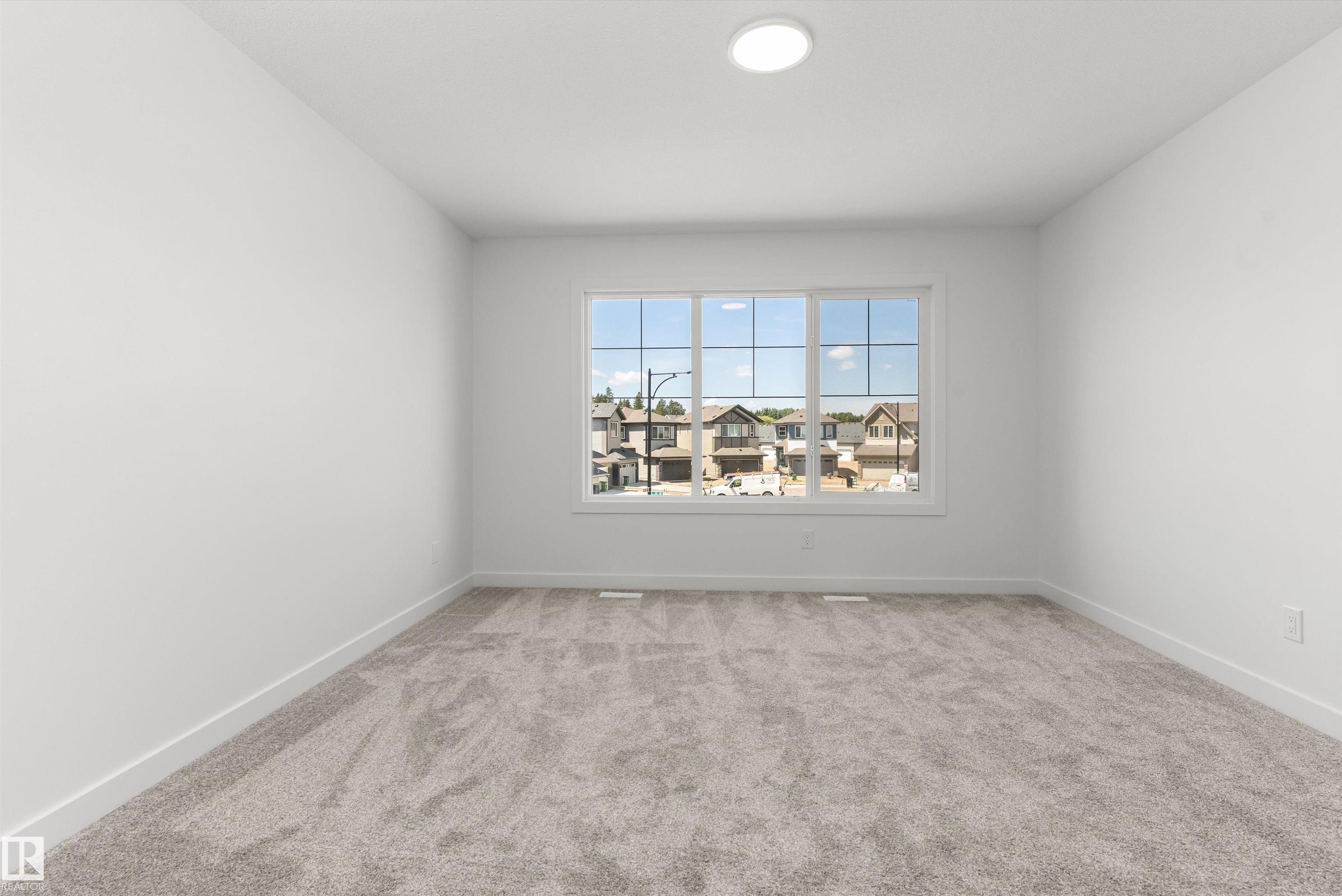 https://zimg.paragon.ice.com/ParagonImages/Property/PM/RAE/225393002/36/0/0/e9d330c9fdb03ccd597384b088163fdf/1/93277d28cc26c6e55feeefe531e2f9ef/225393002-b6c40c35-99a3-47df-9a68-de4e0694931c.JPG
