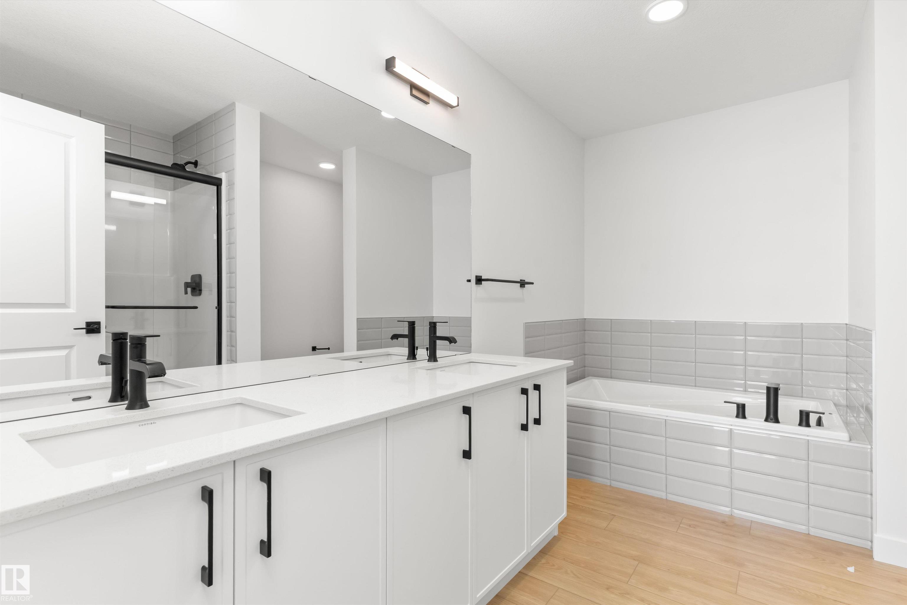 https://zimg.paragon.ice.com/ParagonImages/Property/PM/RAE/225393002/38/0/0/c0f37fce4950bc43951848e06d2eaddf/1/93277d28cc26c6e55feeefe531e2f9ef/225393002-87ab809c-ac6e-4b44-99aa-c0b2c2c70d49.JPG
