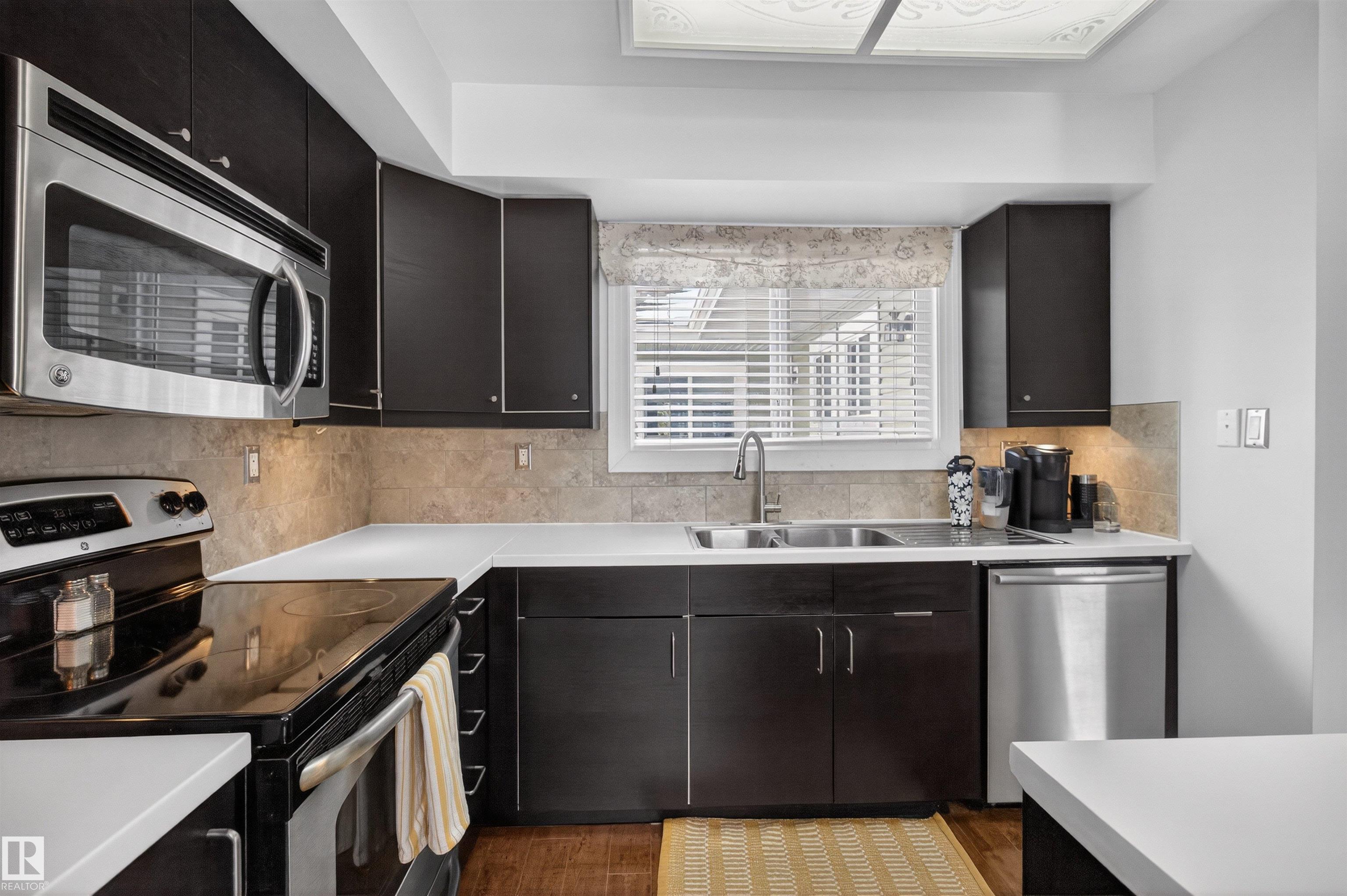 Photo 6 at 14 - 1820 56 Street NW, Meyokumin, Edmonton