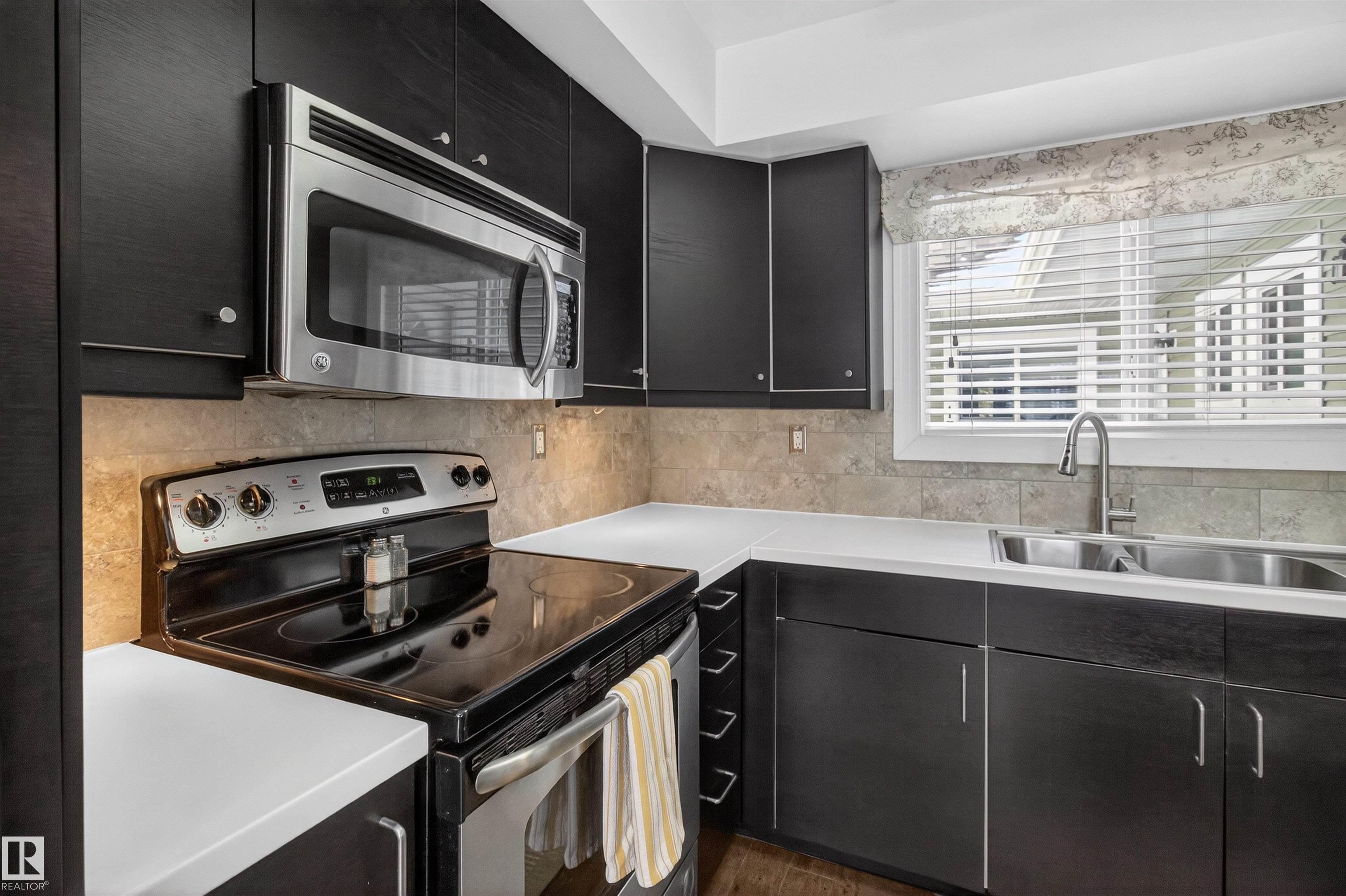 Photo 7 at 14 - 1820 56 Street NW, Meyokumin, Edmonton