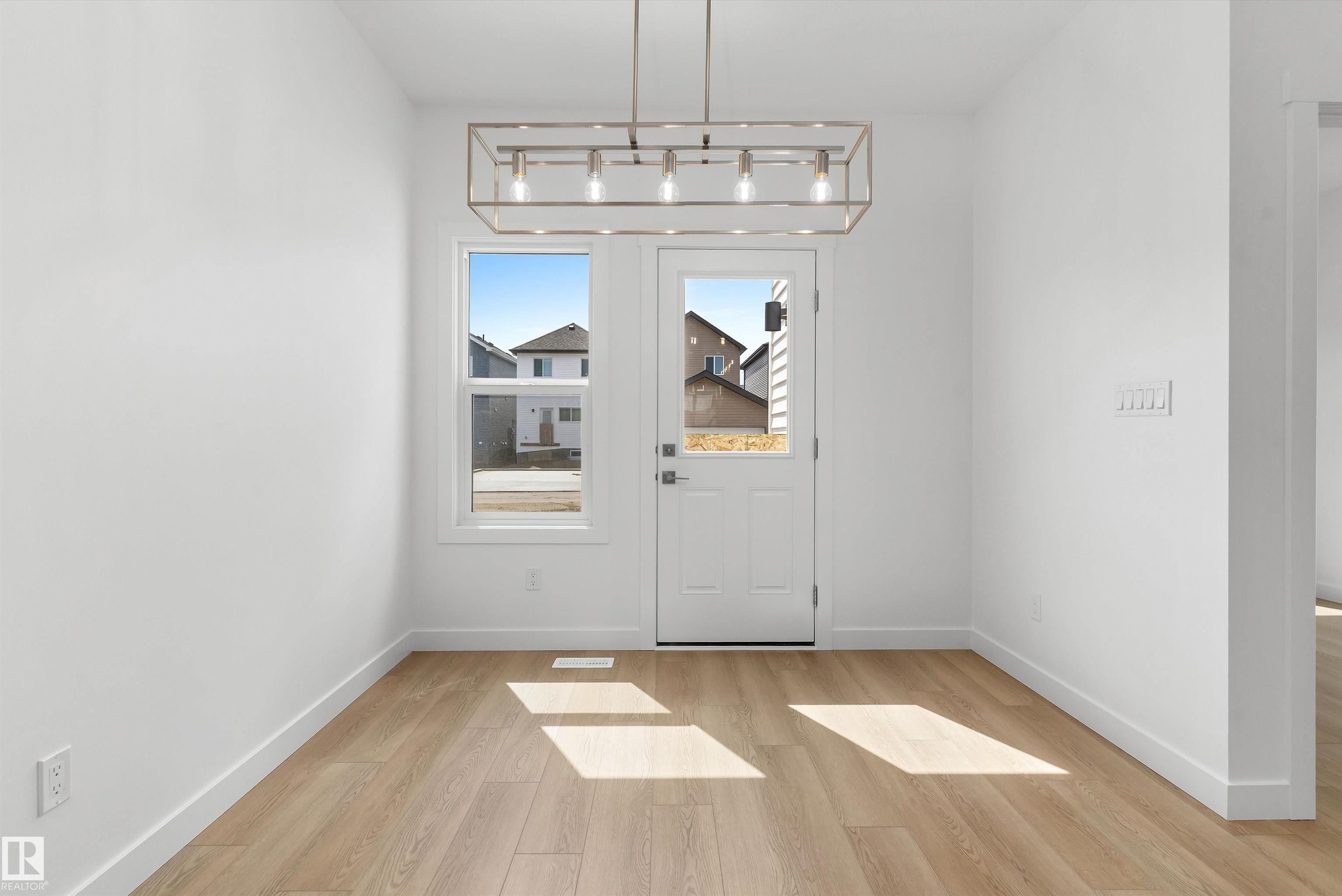 https://zimg.paragon.ice.com/ParagonImages/Property/PM/RAE/225393006/12/0/0/82a44c9f45bc89a583d62dd8fe74f728/1/7c4ea06c93ade350881c49a126653fea/225393006-19e4a660-b161-4bfb-bfa2-b88e5eb9f597.JPG