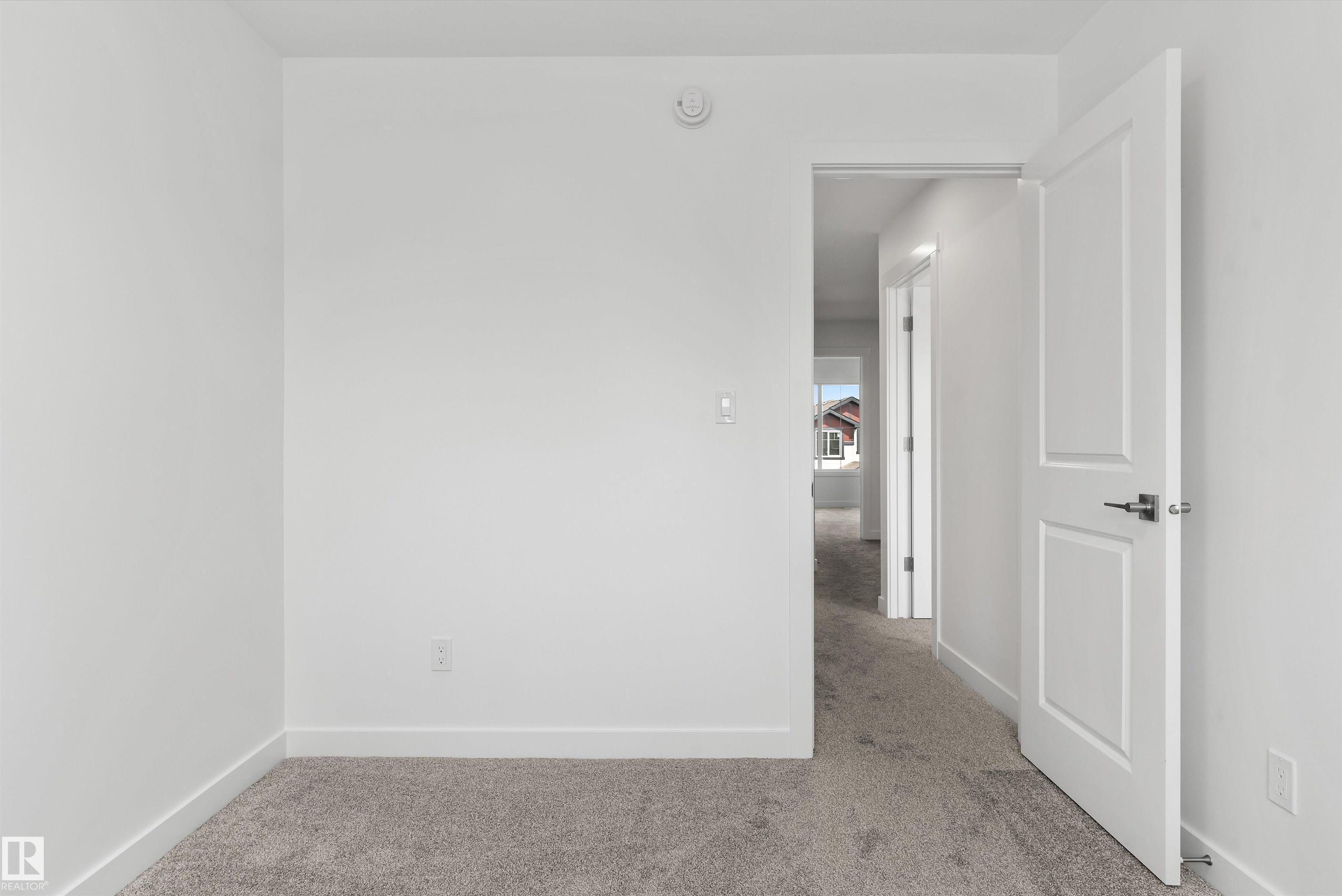 https://zimg.paragon.ice.com/ParagonImages/Property/PM/RAE/225393006/22/0/0/b508890f318369020cd6ac1cf27fc5bc/1/7c4ea06c93ade350881c49a126653fea/225393006-76d14dc2-a5d2-48e3-ab43-f2692b2974cf.JPG