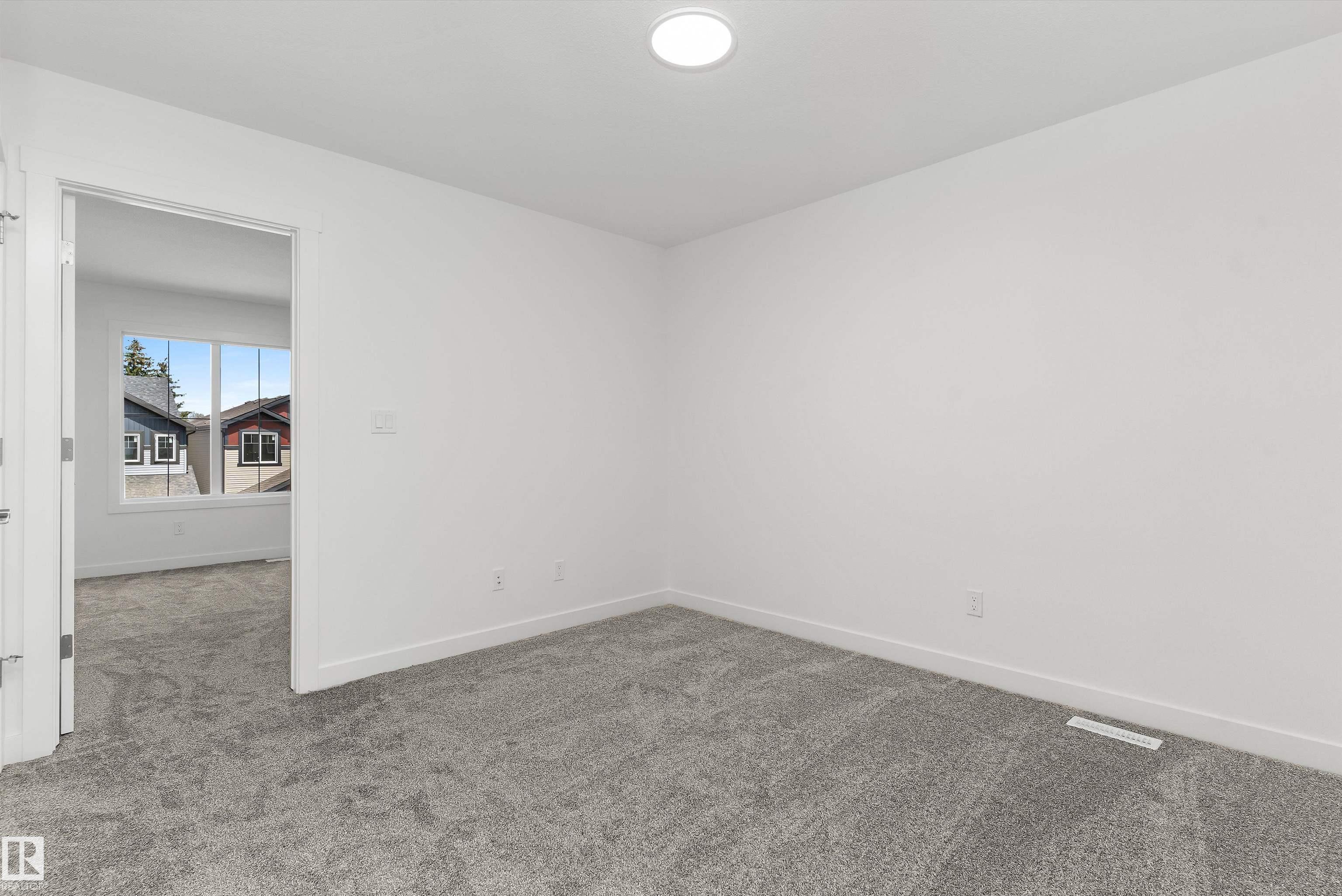 https://zimg.paragon.ice.com/ParagonImages/Property/PM/RAE/225393006/26/0/0/c04bc330efb3a102954211dbddeb61ca/1/7c4ea06c93ade350881c49a126653fea/225393006-7d991670-c80b-4bd8-b4ae-437751e195a9.JPG