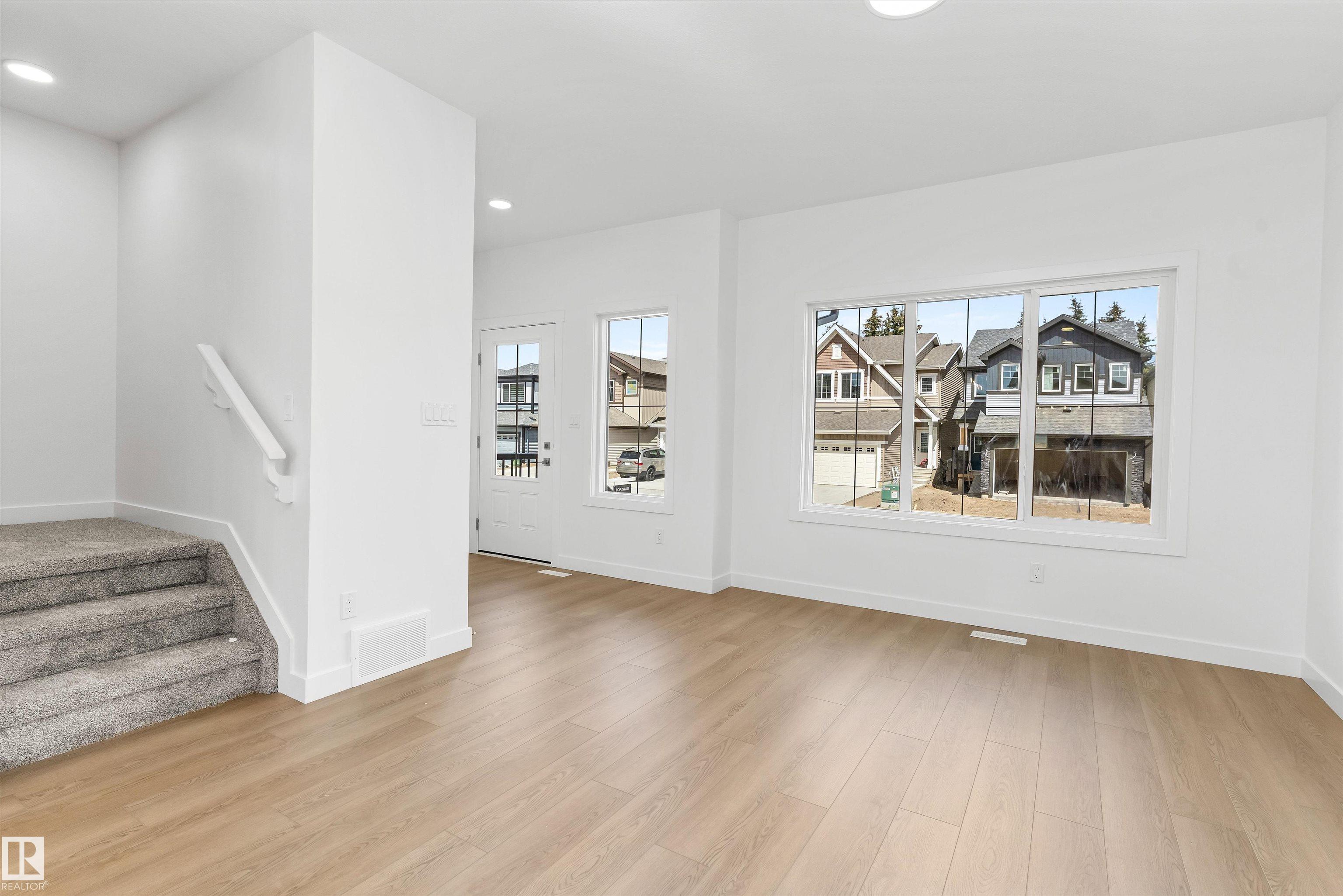 Picture for 20635 43 AV NW