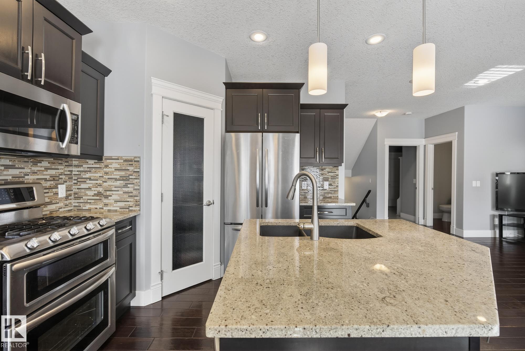 Photo 8 at 1519 Chapman Way SW, Chappelle Area, Edmonton