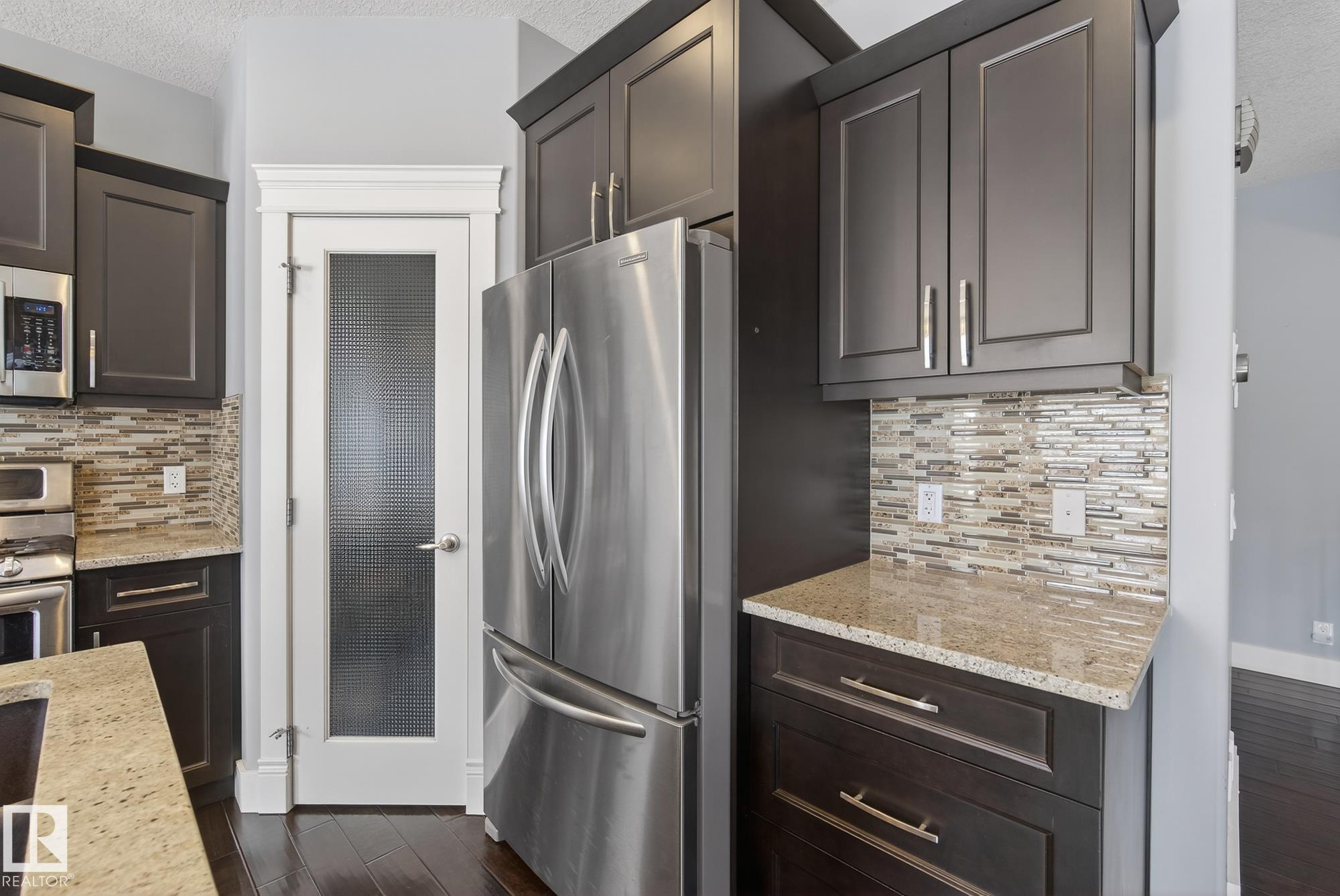 Photo 9 at 1519 Chapman Way SW, Chappelle Area, Edmonton