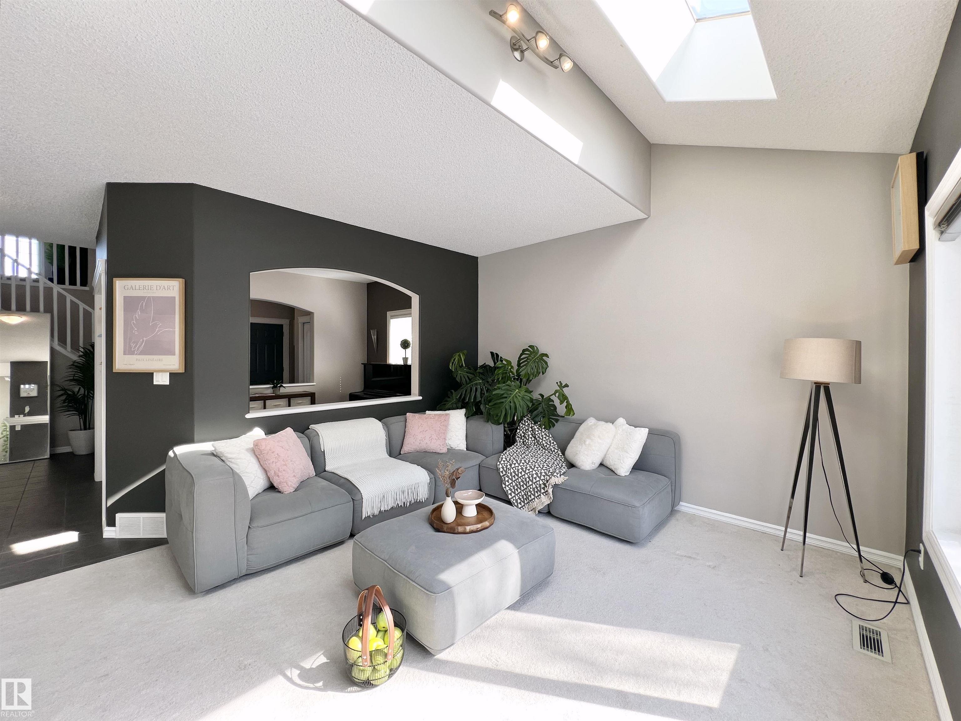 Photo 19 at 1007 Goodwin crest NW, Glastonbury, Edmonton