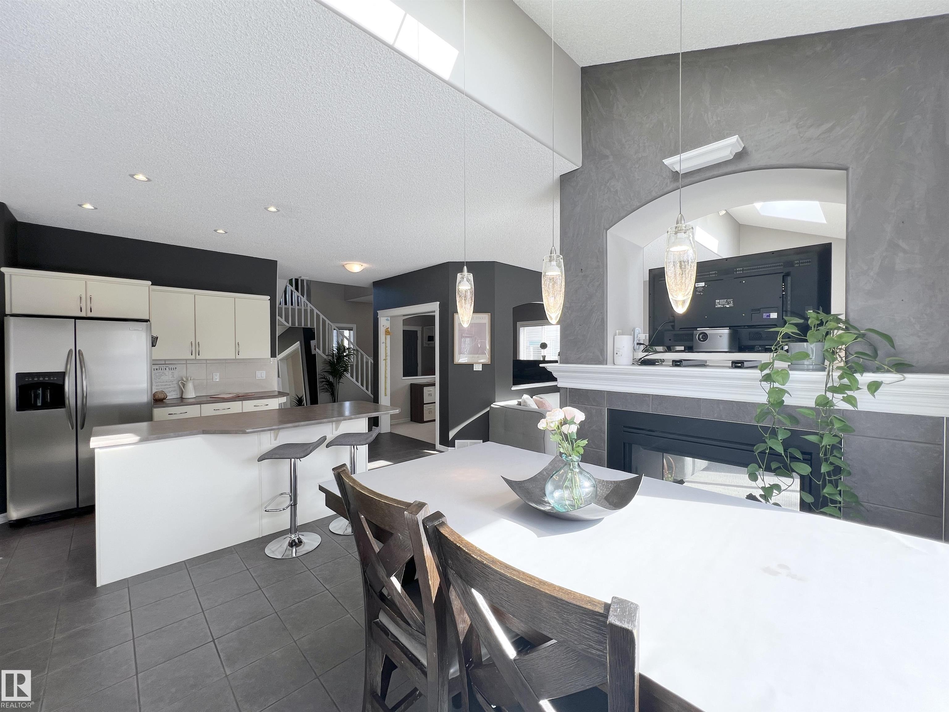 Photo 31 at 1007 Goodwin crest NW, Glastonbury, Edmonton